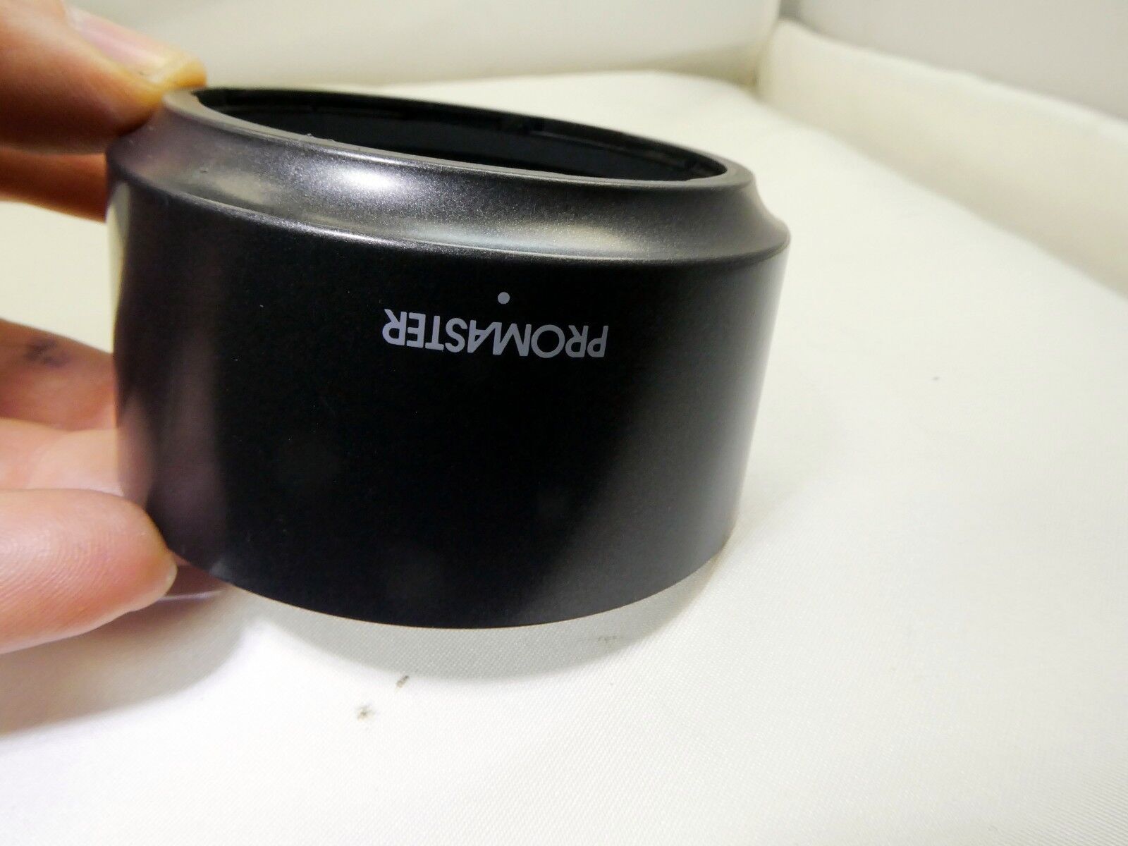 Promaster 60.5mm  Lens Hood Plastic  twist on type