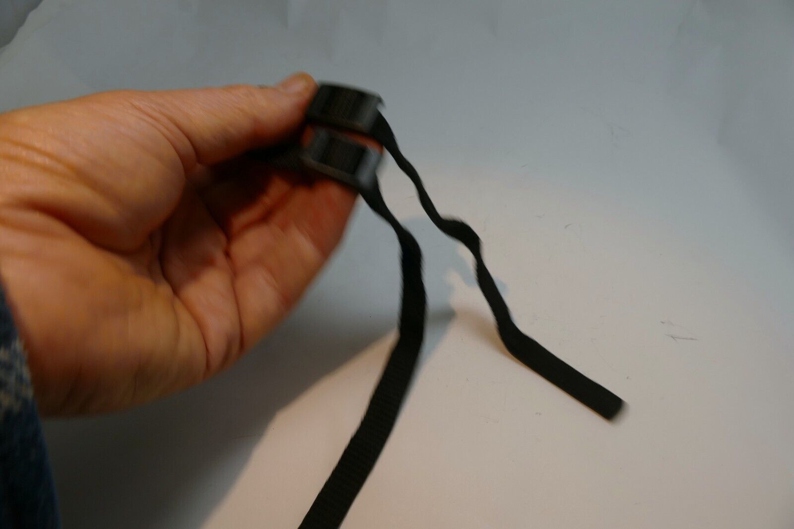 Nikon D-610 D610 AN-DC10 AN DC 10 Shoulder neck Strap for D610 - Original OEM