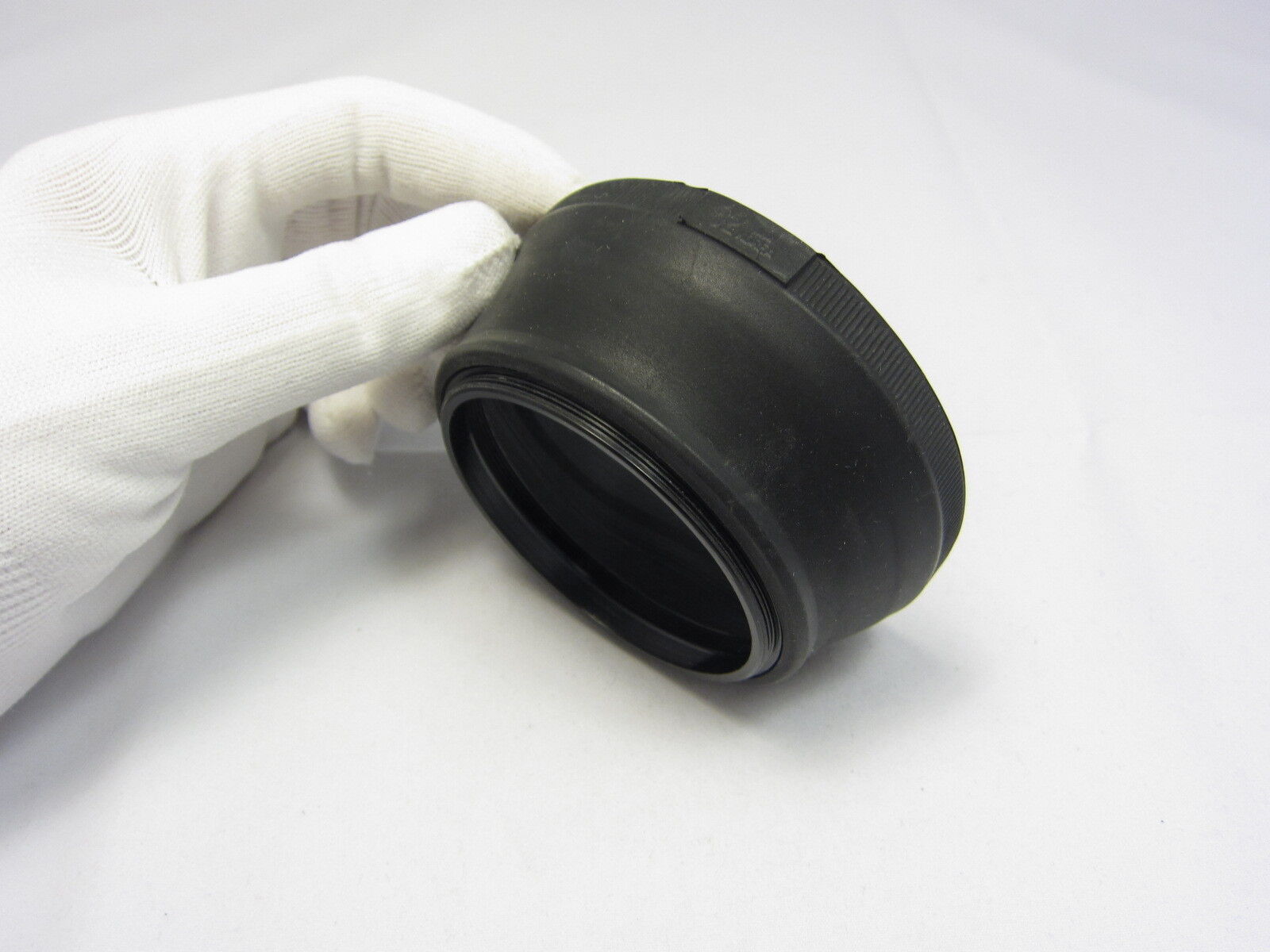 Used 62mm Collapsible Rubber Screw in Lens Hood Made in Korea N102033