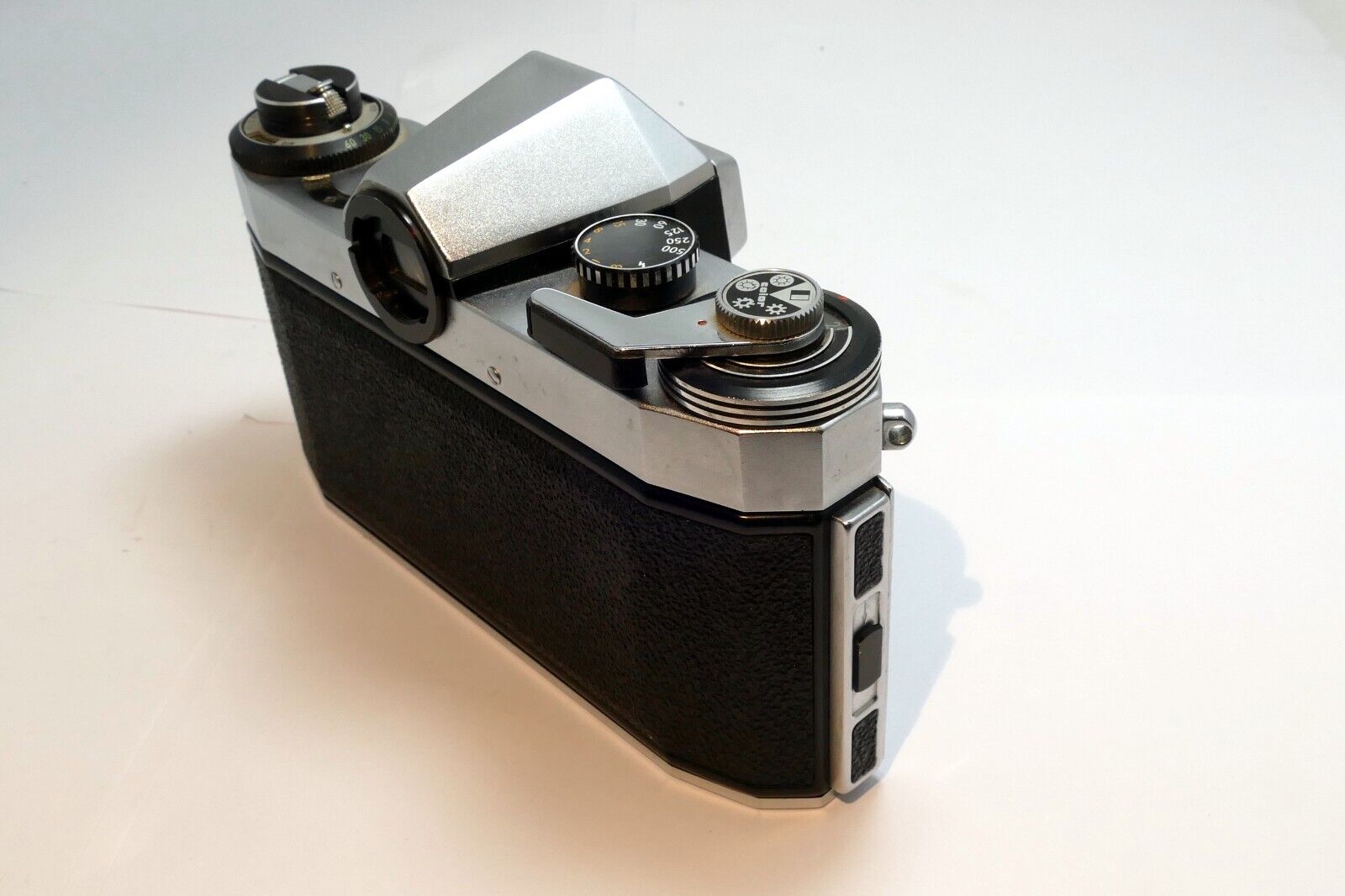 PRAKTICA PL Nova I B camera body only M42