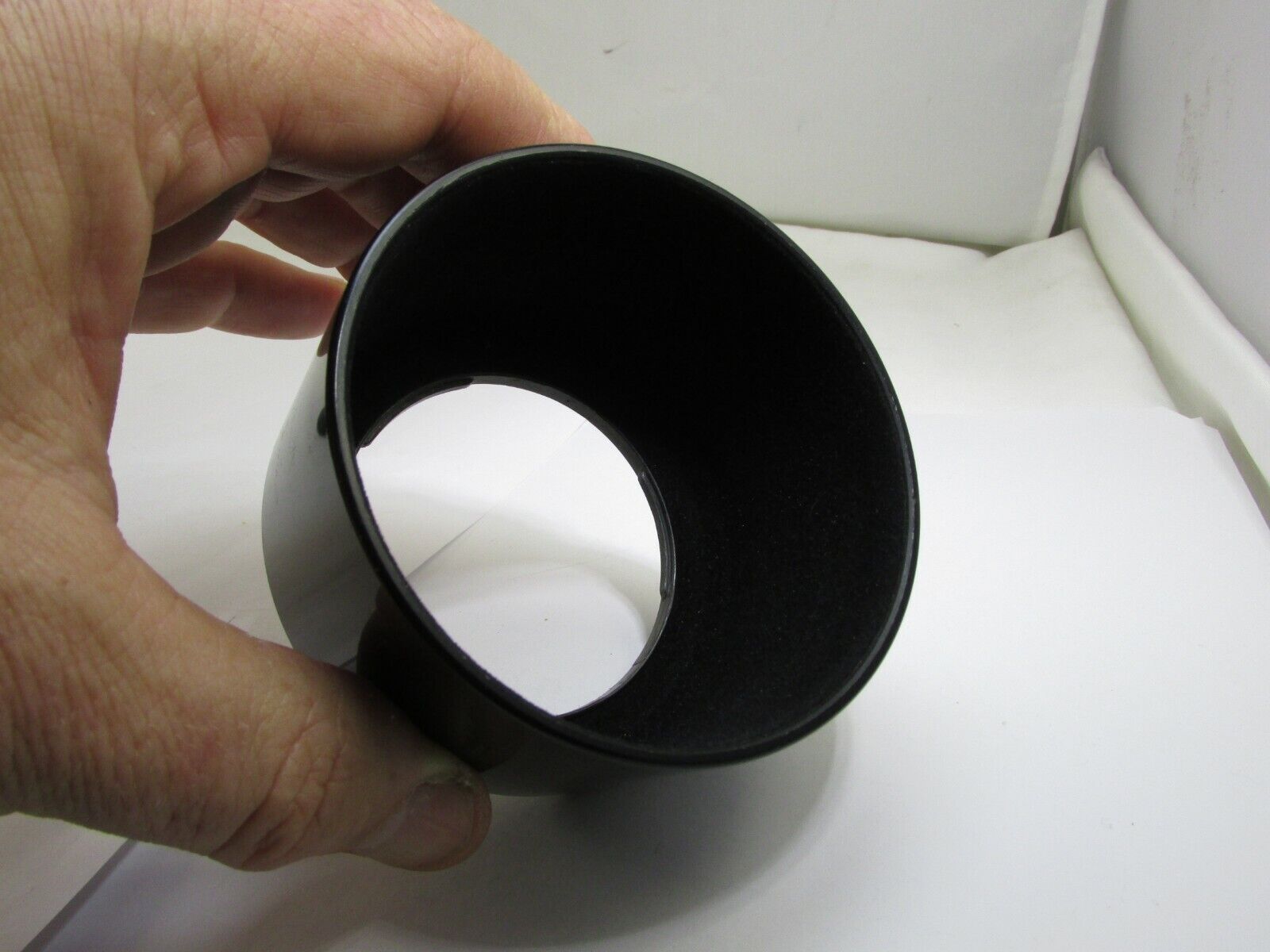 Lens Hood Shade adapter unknown brand twist on type 57mm ID