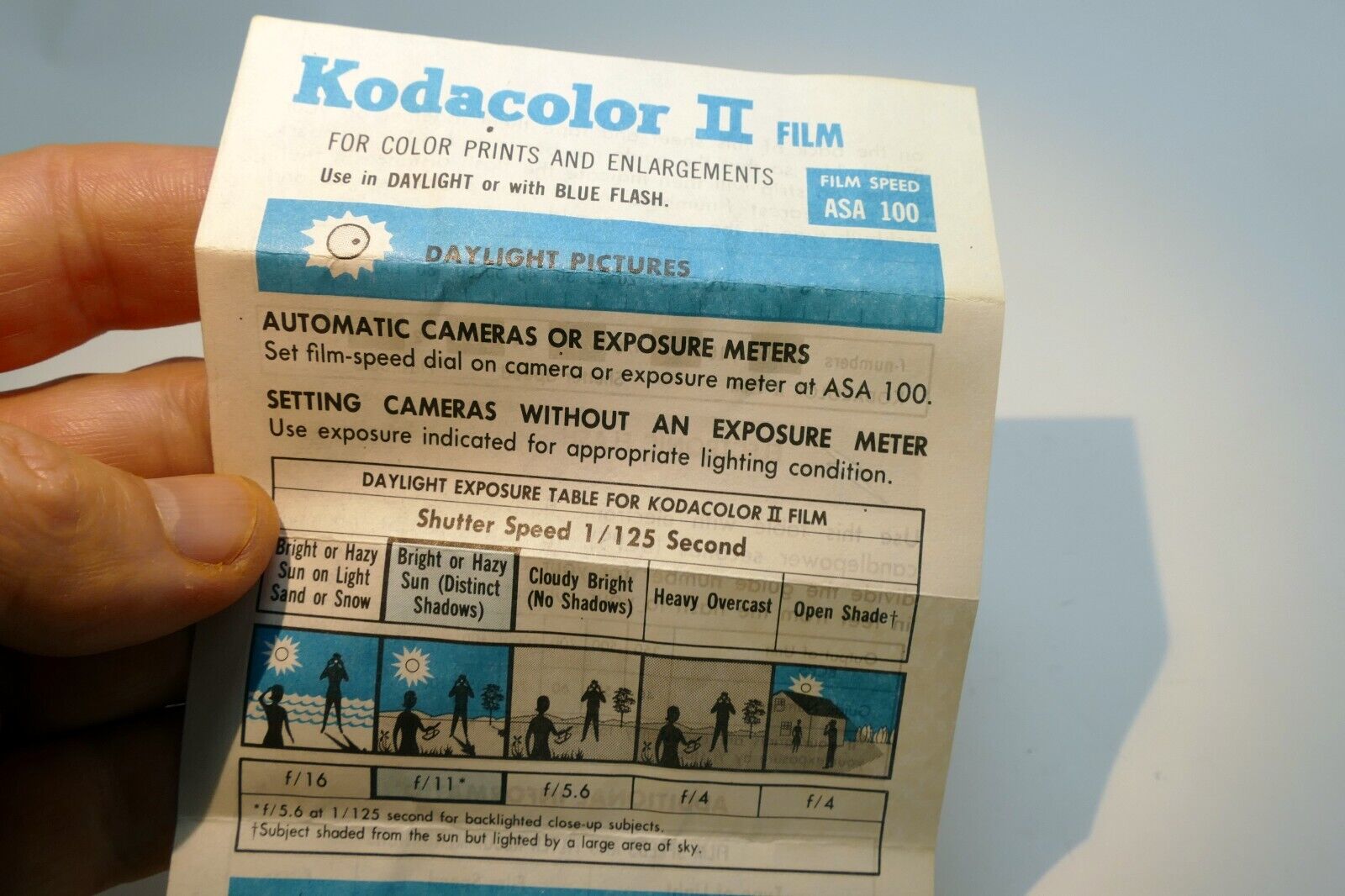 Kodak II 35mm Film ASA 100 Daylight Instruction guide manual EN 1970's