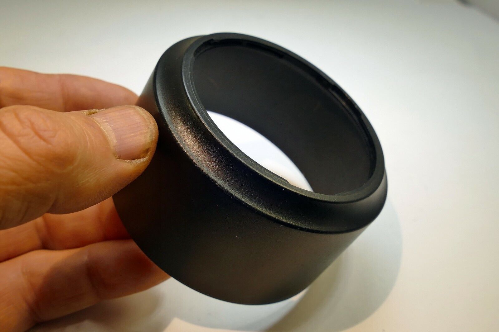 Tamron B9FH Lens Hood Shade for 90-300mm f4.5-5.6 AF Tele- macro