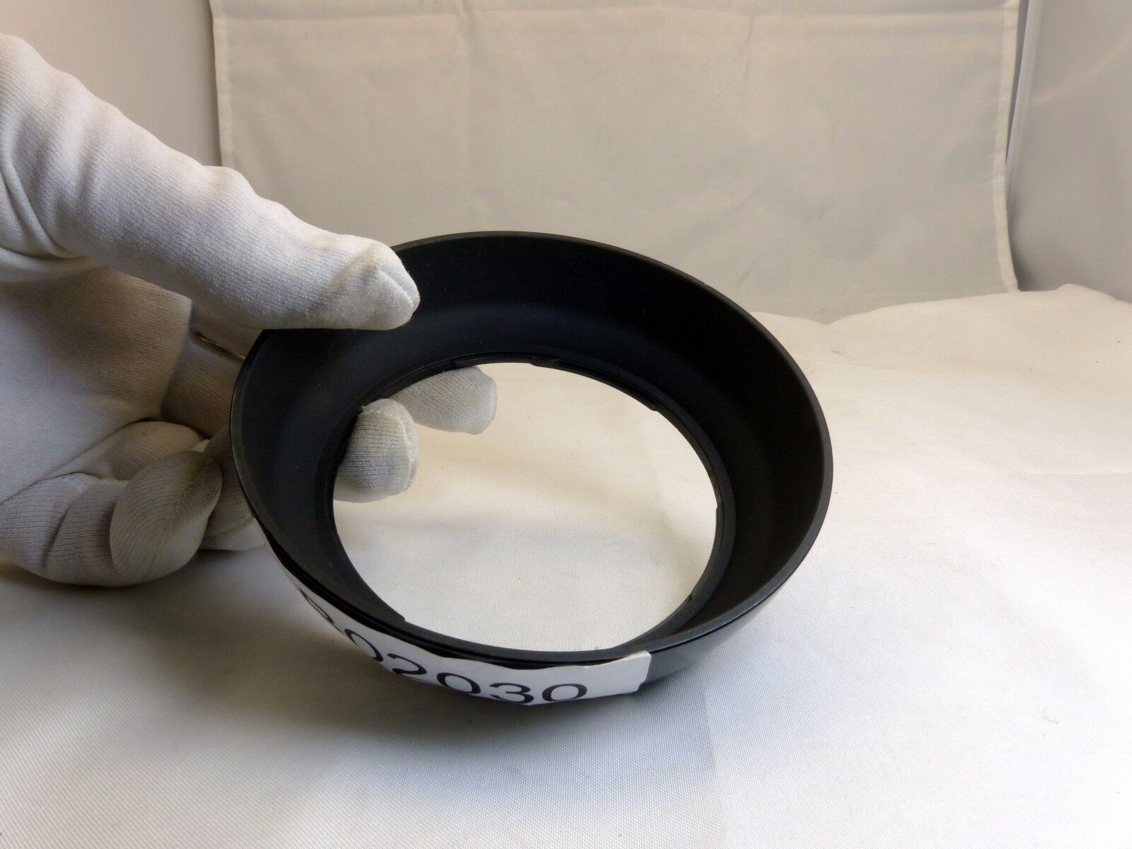 Unknown Brand 72mm Twist on type  Lens Hood B02030