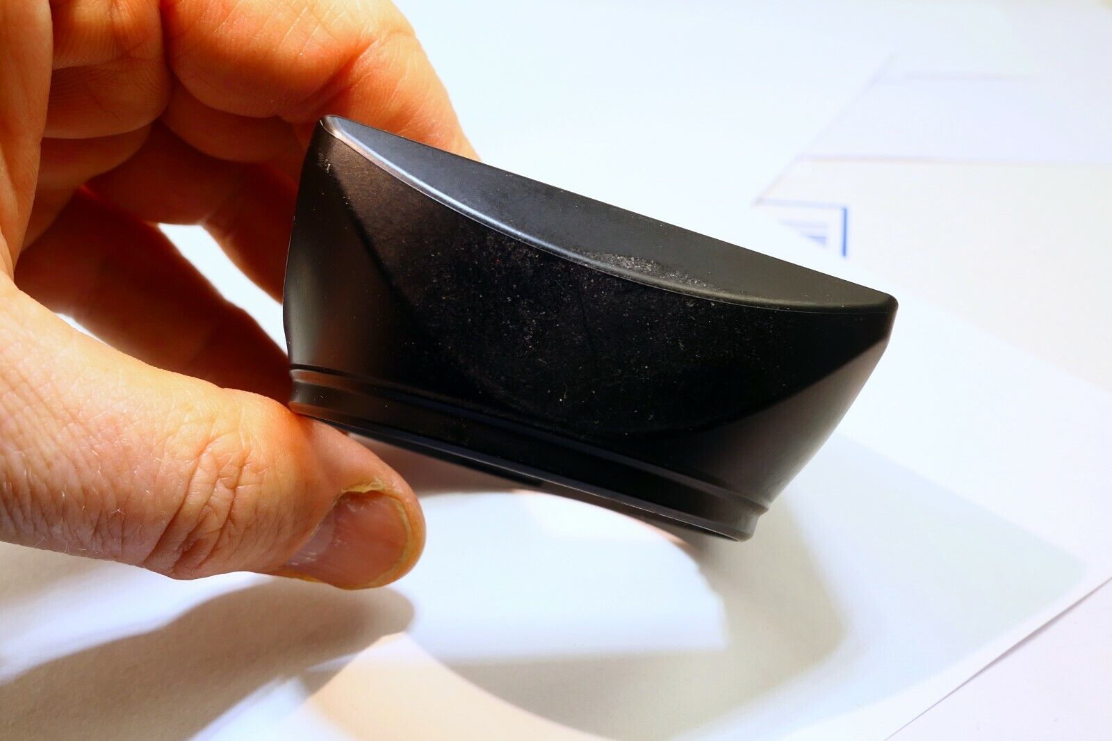 Twist on type Square lens hood shade (unknown brand) 55-58mm rim