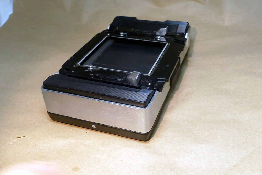 Mamiya RB67 Polaroid 4 Land Film Back