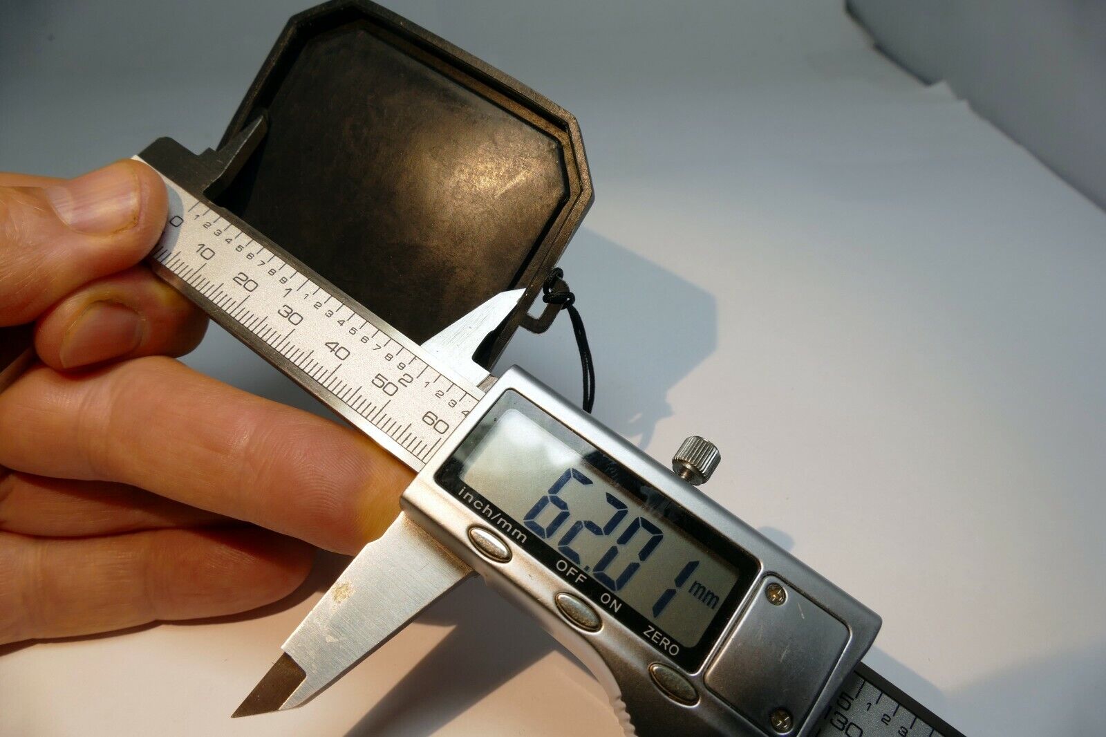 61.5mm ID Lens cap for Mennon 37mm square hood