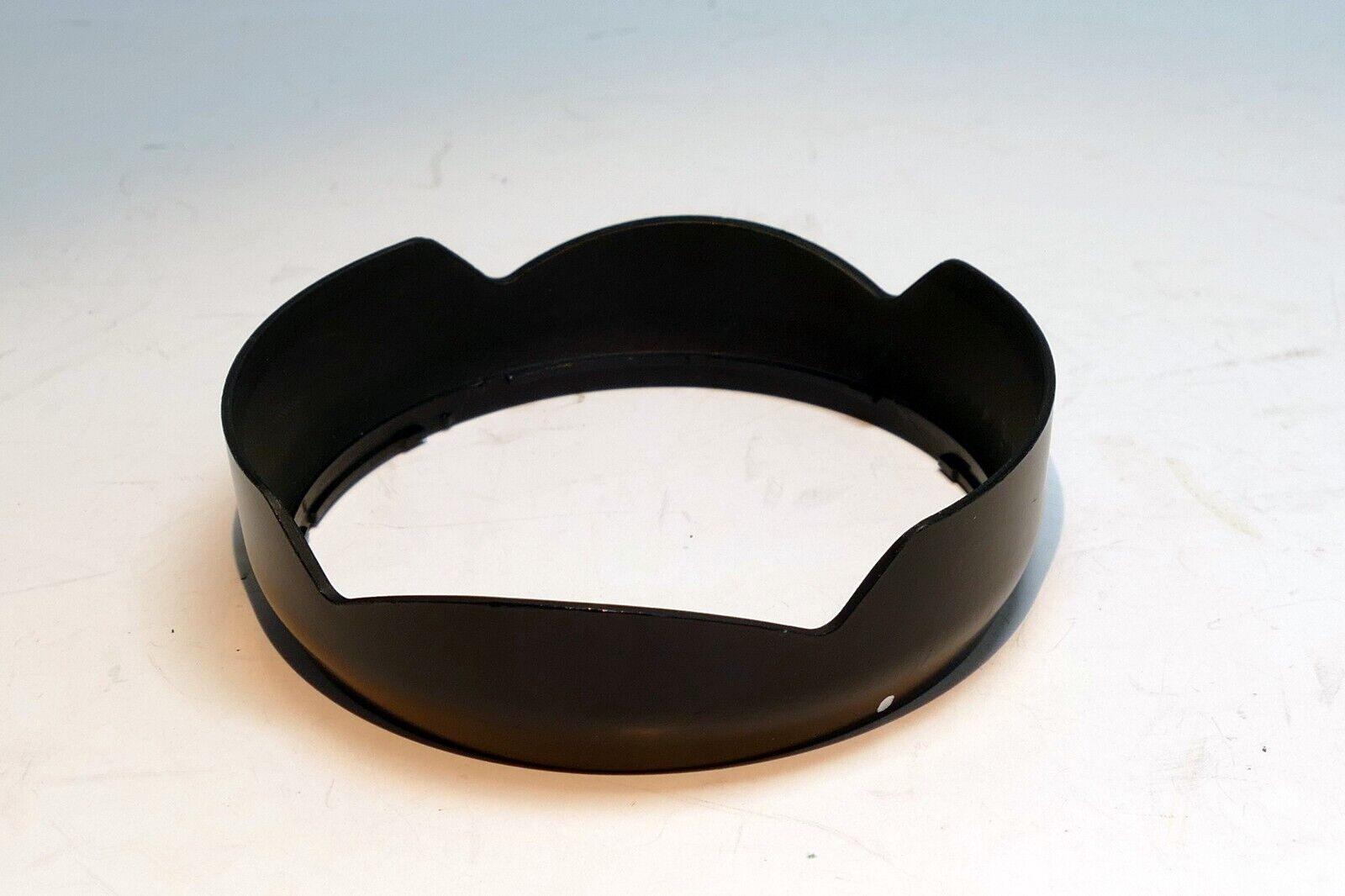 58mm Twist on type  Lens Hood Shade