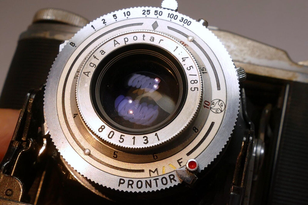 Agfa-Ansco Speedex Special Folding Camera With 85mm f/4.5 Apotar Lens 4X5 medium