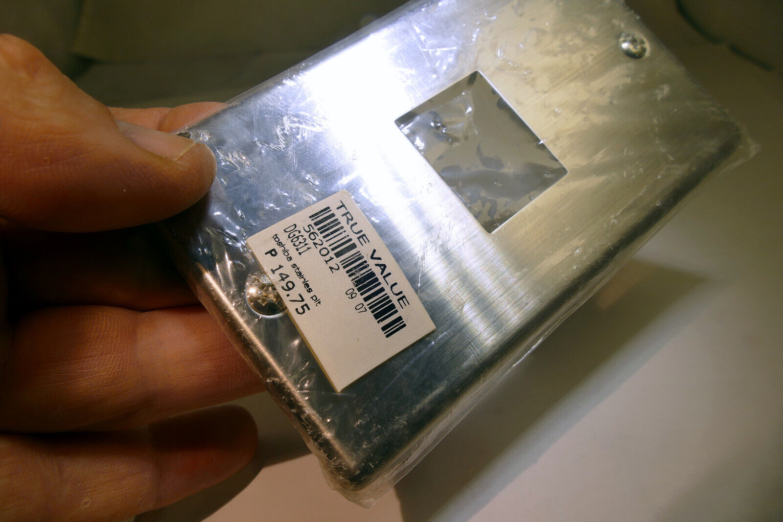 Toshiba  1 gang Stainless Steel Wall Plate  for  single Coax data