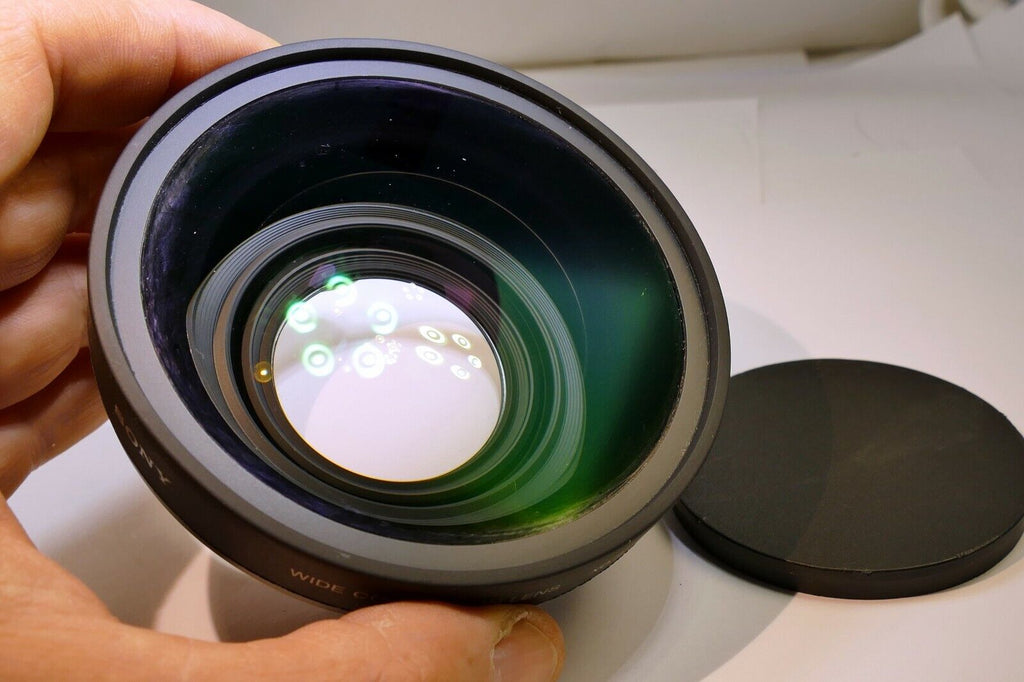 Sony Wide Angle Conversion Lens x0.7 VCL-HG0758 AUX 58mm rim Genuine OEM