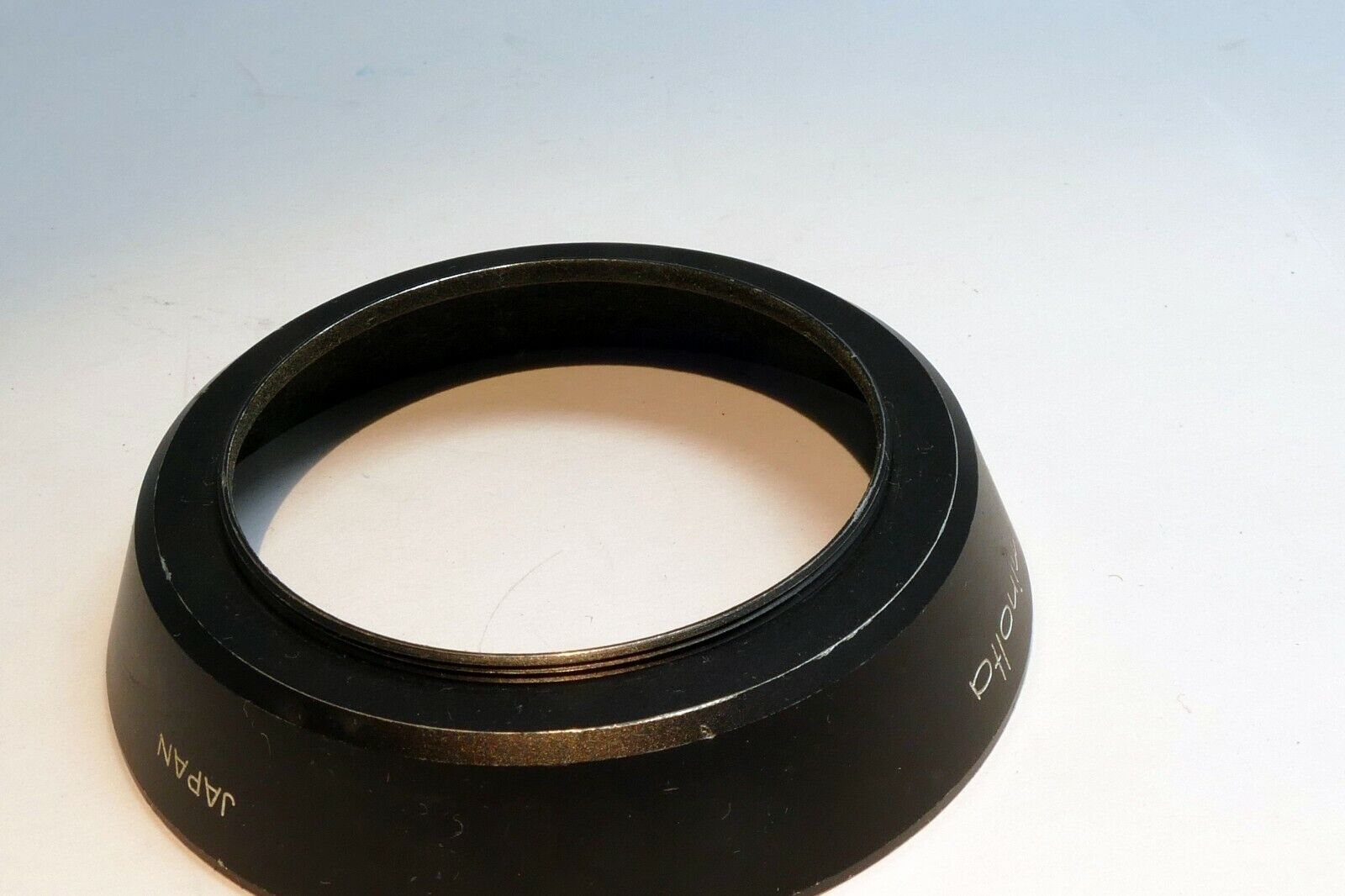 55mm Minolta MD 28mm f3.5 Lens Hood  Shade screw in W Rokkor SI f2.0-X