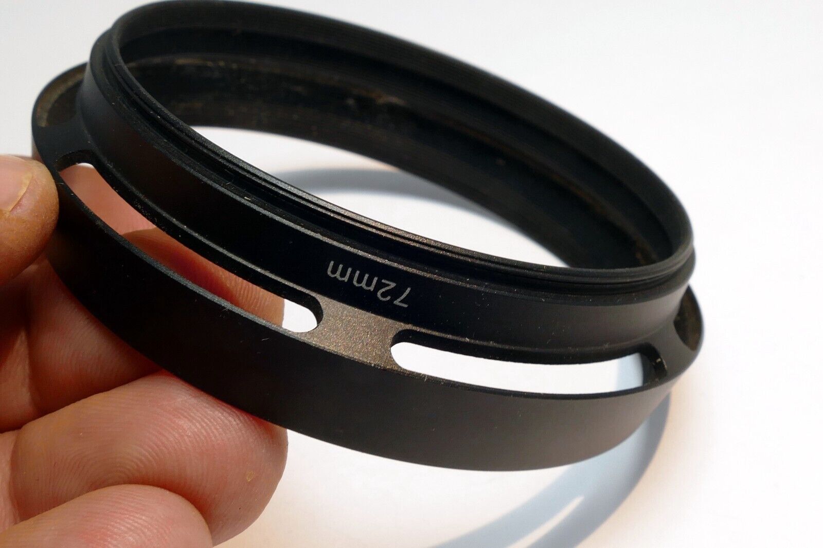 72mm  Lens Hood Shade threaded   metal vented