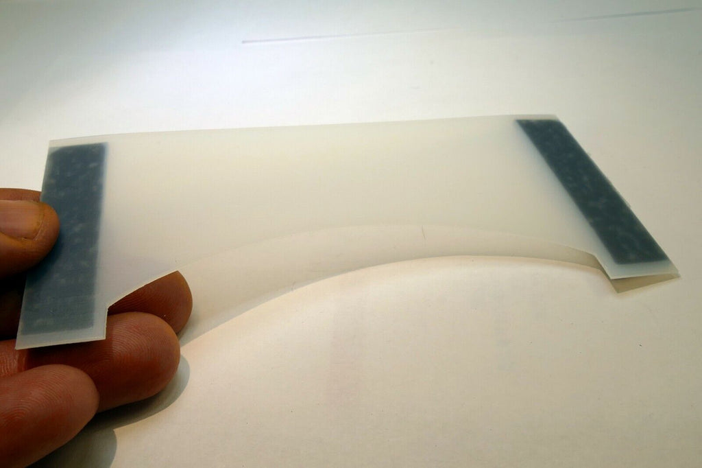 Lindahl Vignette White Mask 2.5X5" Smooth Bottom Arc magnetic frame