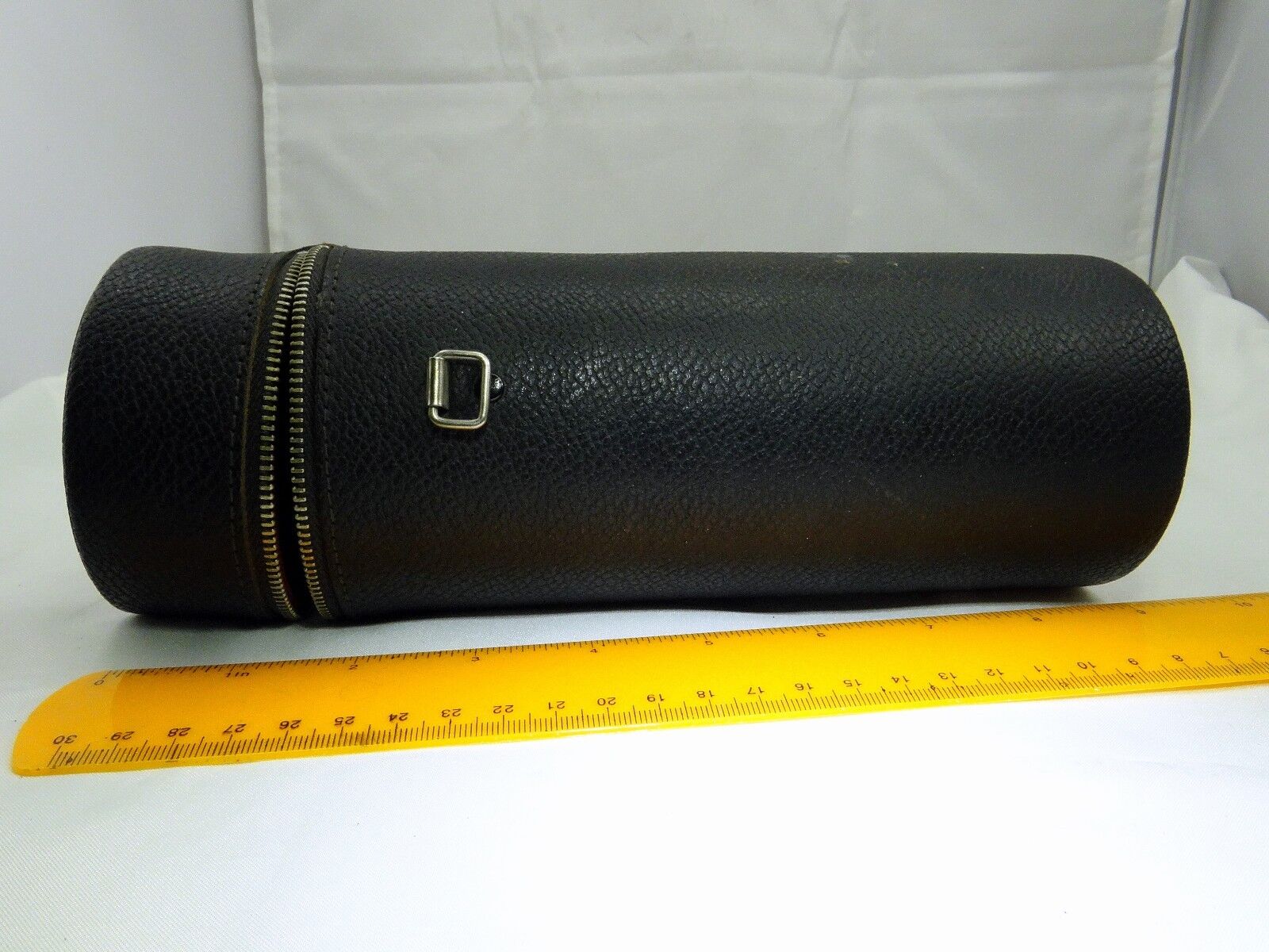Asanuma 8.5" tall Hard Lens Case