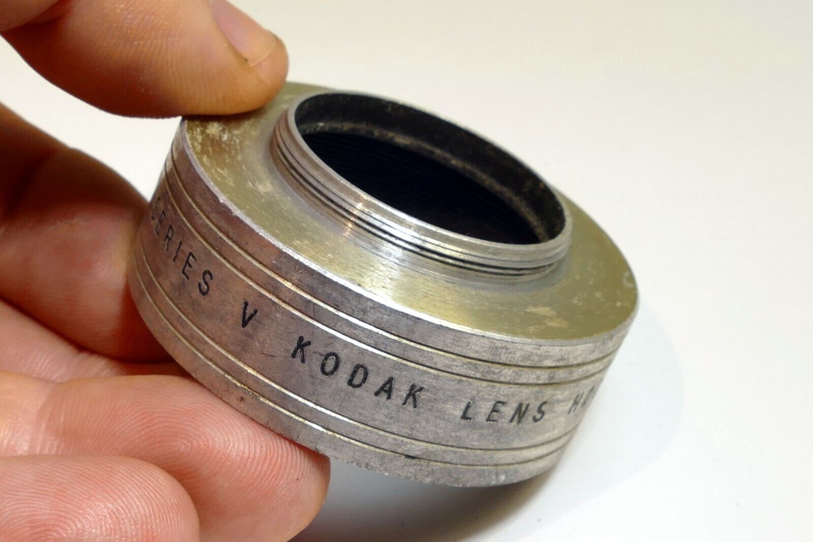 Kodak 34mm series 5 V Metal Lens Hood Shade screw in for 33.3mm 1 5/16" ring