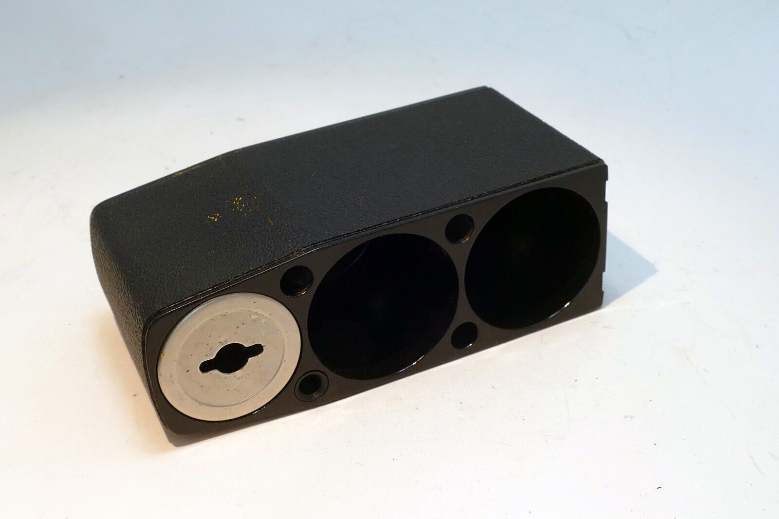 Hasselblad battery 46337 compartment for 500 EL X (missing plate on both sides)