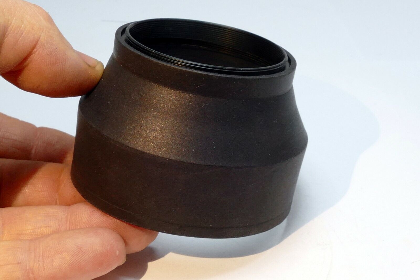 52mm screw in  Rubber Lens Hood Shade for telephoto 135mm  f2.8  lenses