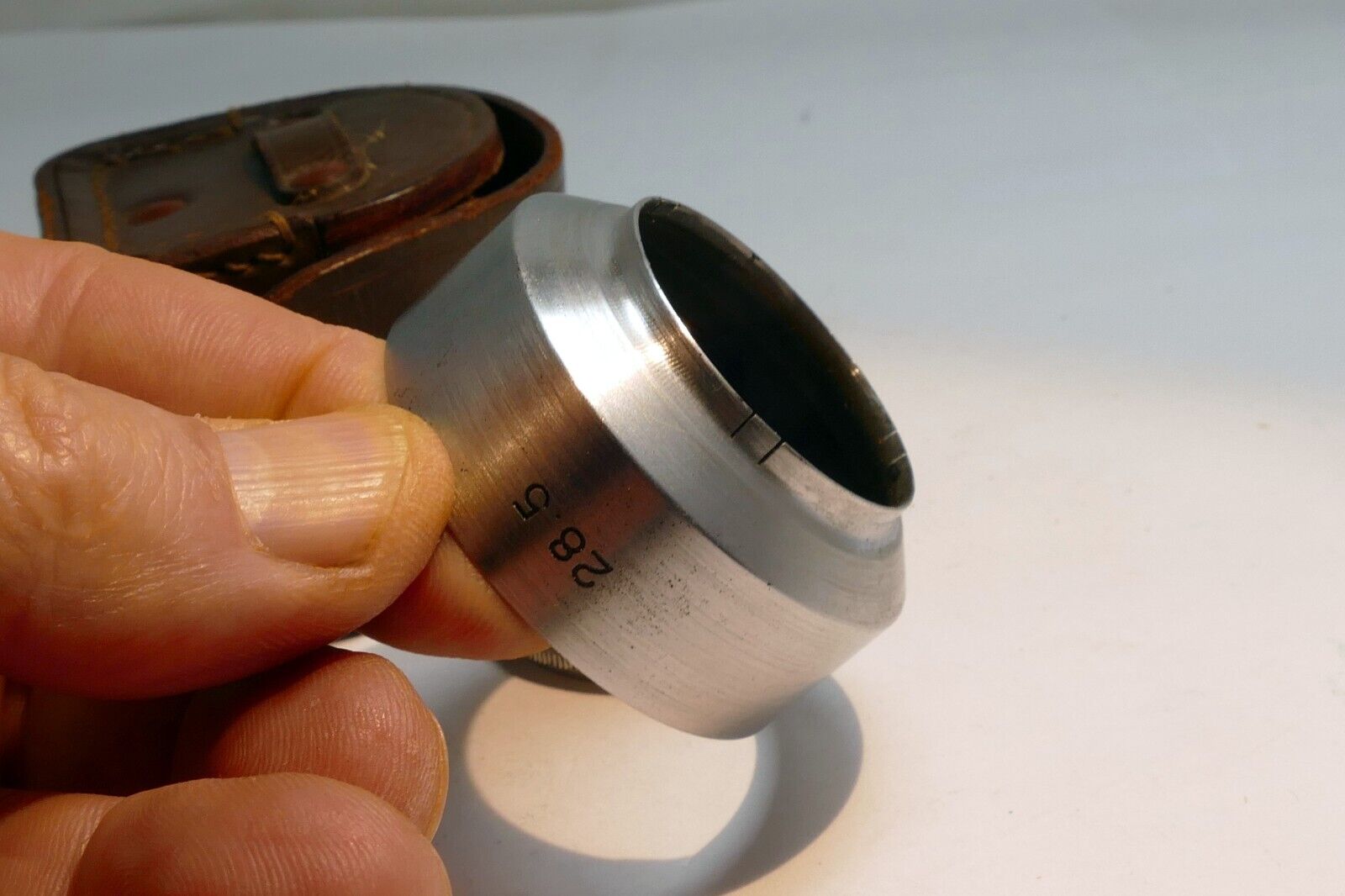 28.5mm Metal Lens Hood series 5 V 30mm OD for Ziess vintage with case