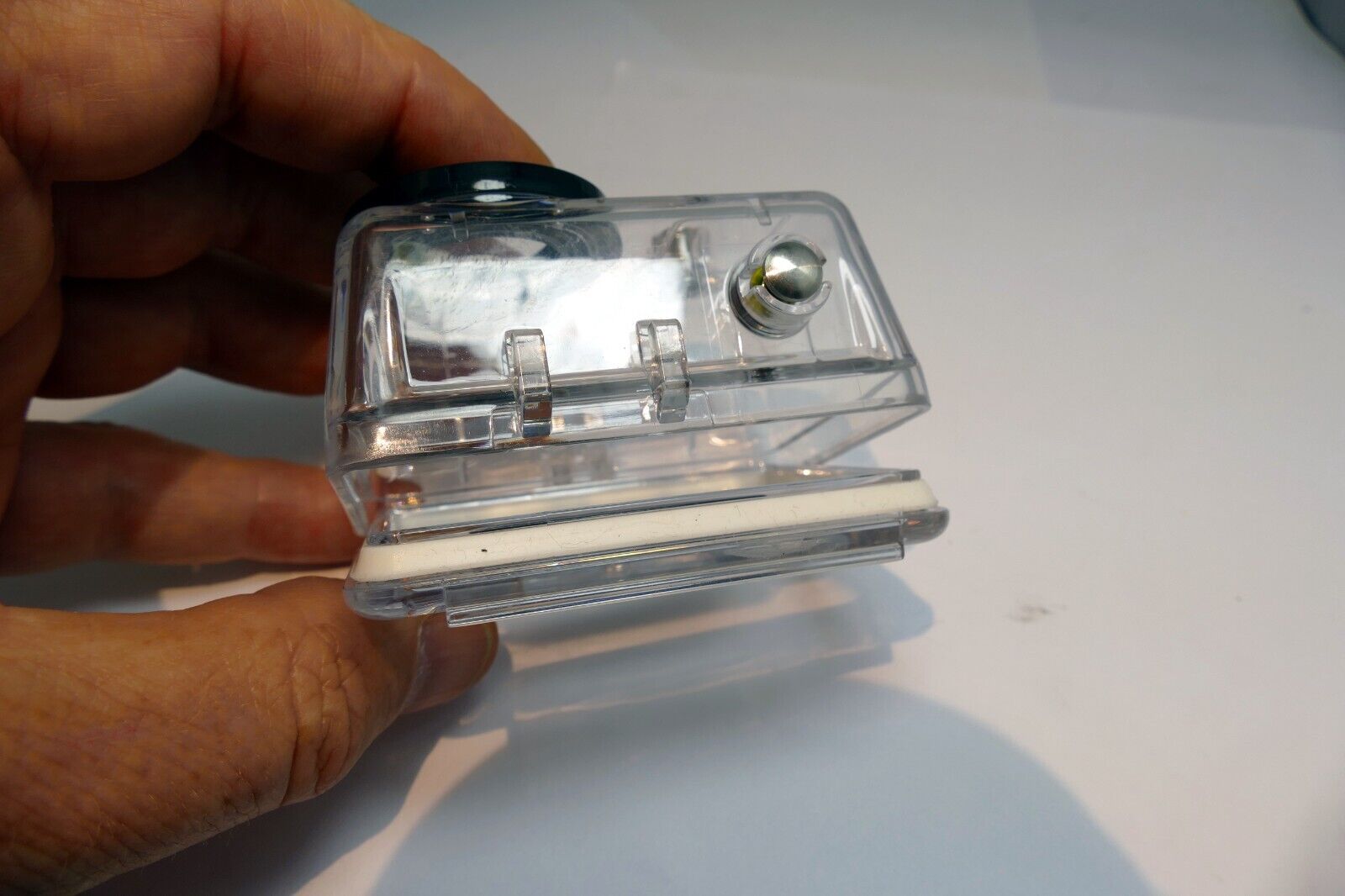 GoPro HERO plastic hard case  housing - missing locking buckle