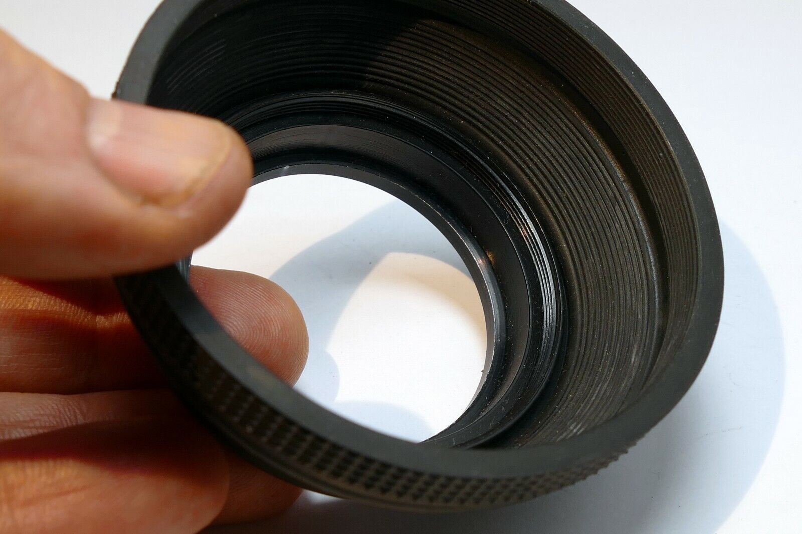 46mm Lens Hood Shade rubber screw in type