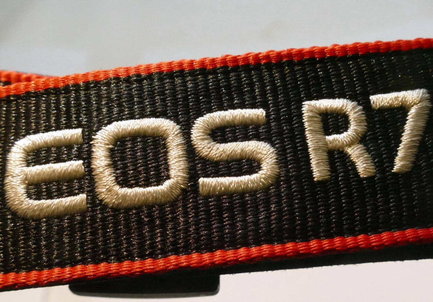 Canon EOS R7 Camera Neck Shoulder Strap Canvas Black/Red - Genuine OEM
