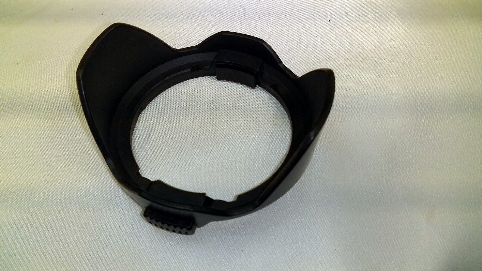 Sigma 52mm Clip on Lens Hood for 28mm f2.8 Wide angle mini lens manual focus