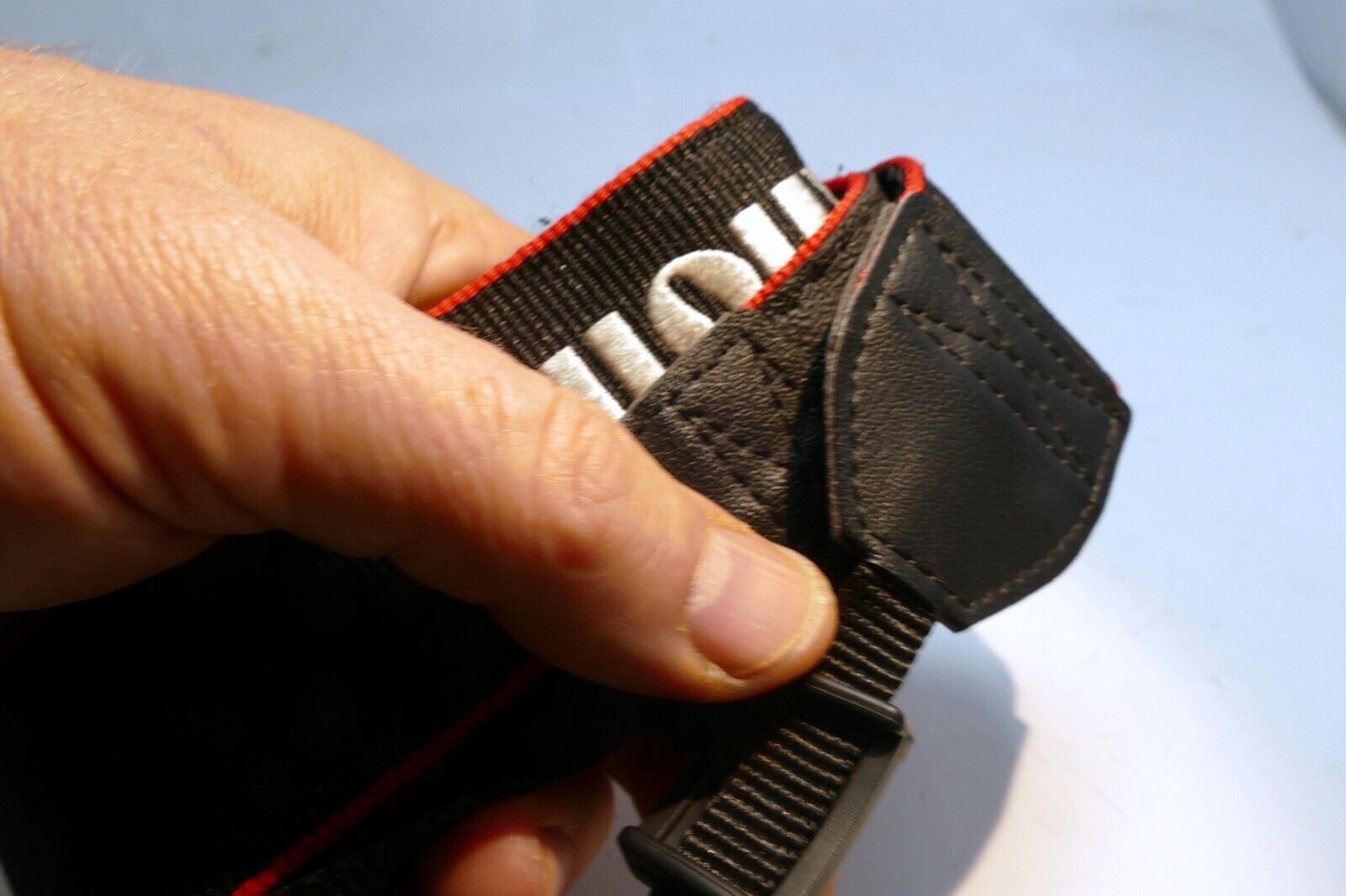 Canon EOS SLR Digital Camera Neck Shoulder Strap Black - Genuine OEM