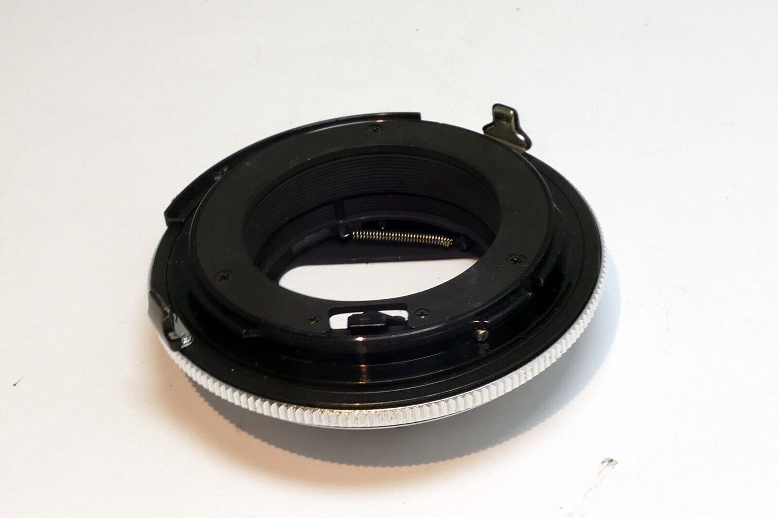 Tamron Adaptall 2 Lens Adapter Ring for Minolta MD Mount  - - - Genuine Original