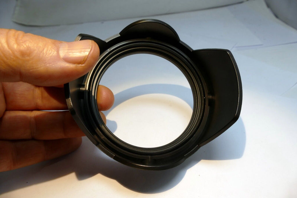 72mm Lens Hood  Shade threaded screw in petal for 18-200mm