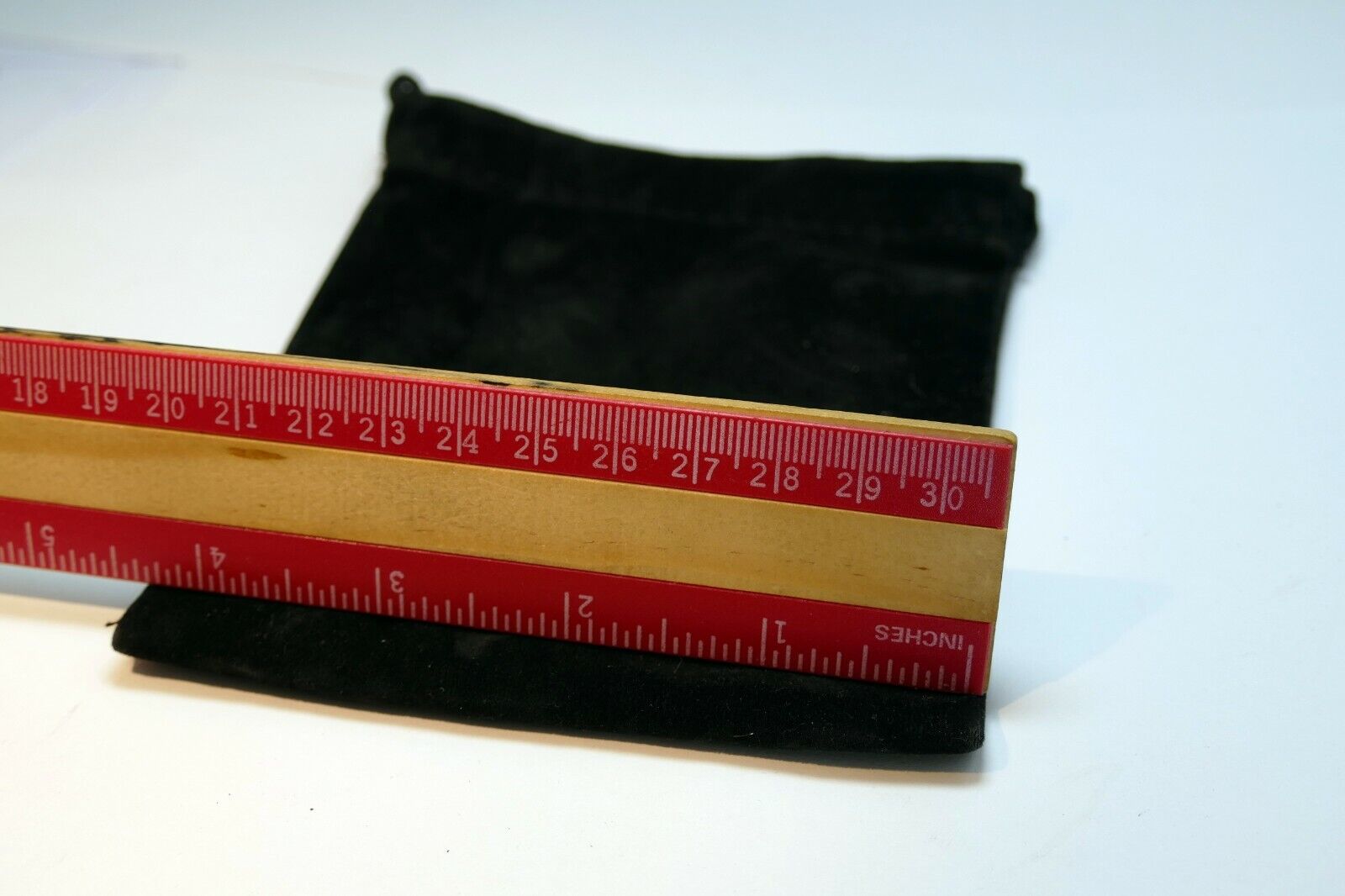 Targus Soft lens Pouch Case for 18-55mm 16-50mm lenses 4X4"