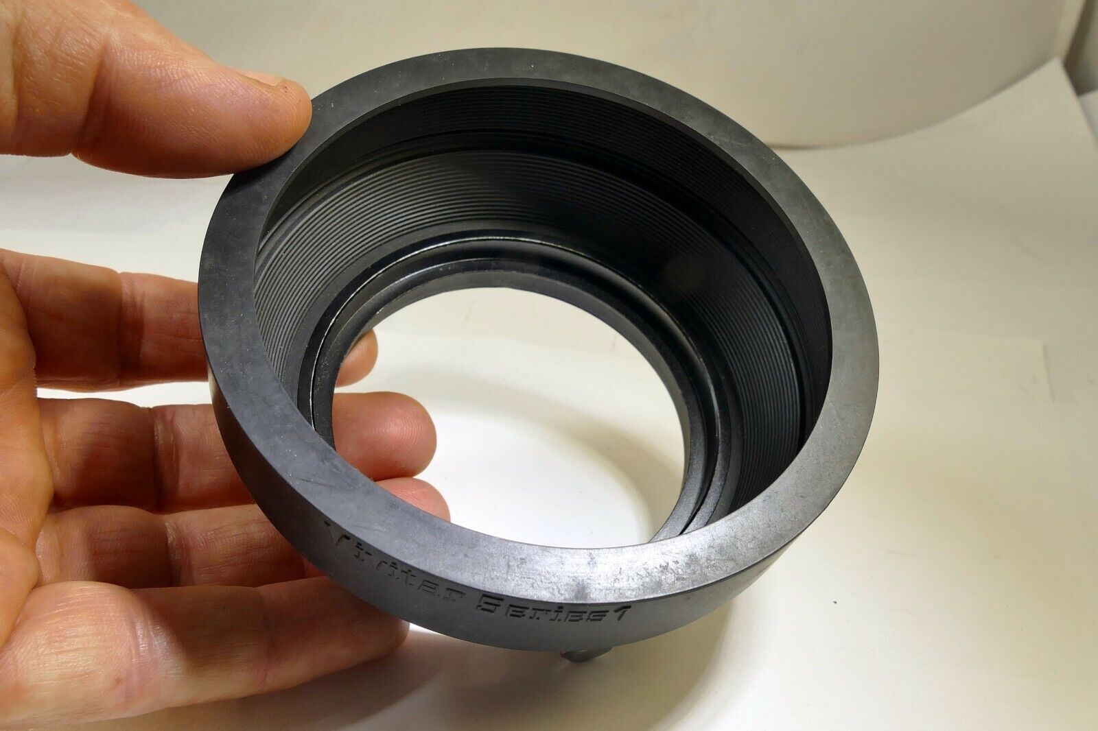 Vivitar Lens Rubber Hood shade for 70-210mm f3.8 Series 1 67mm rim