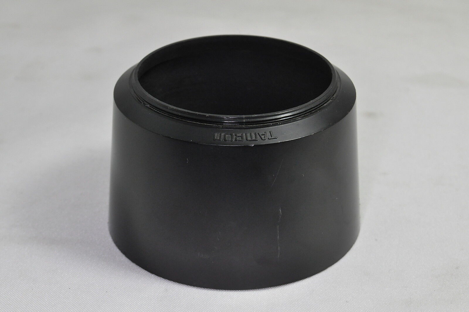 Tamron 84FH Plastic Lens Hood Made in Japan Genuine 5310027