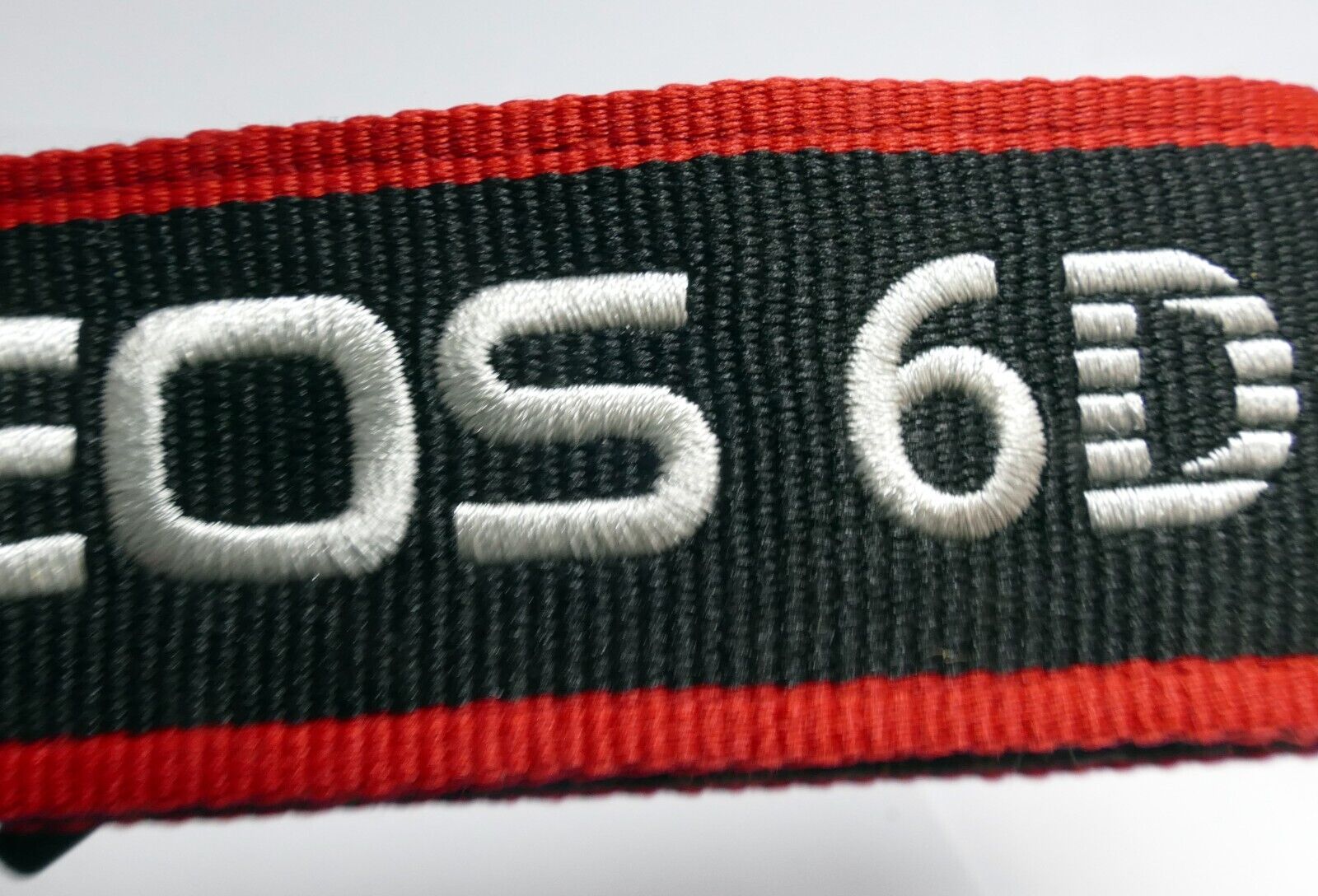 Canon EOS 6D Digital Camera Neck Shoulder Strap Black-Red - Genuine MINT