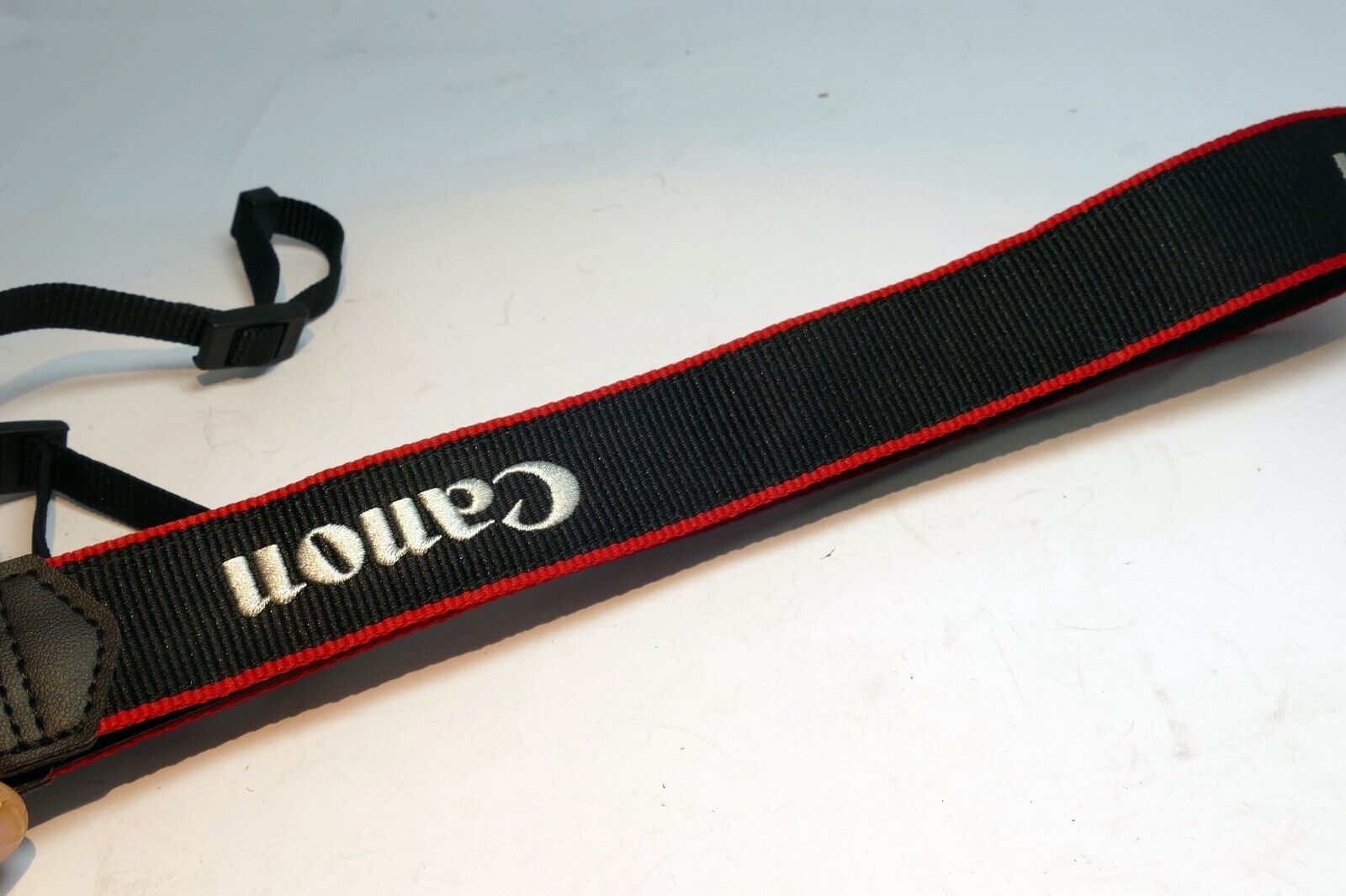 Canon EOS R6 Digital Camera Neck Shoulder Strap Black-Red - -  Genuine OEM