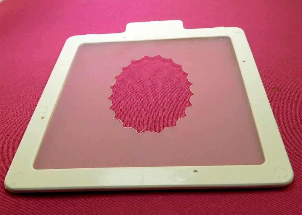 Lindahl  4.5X4.5" Large vertical Oval creative High key Portrait Vignette Mask