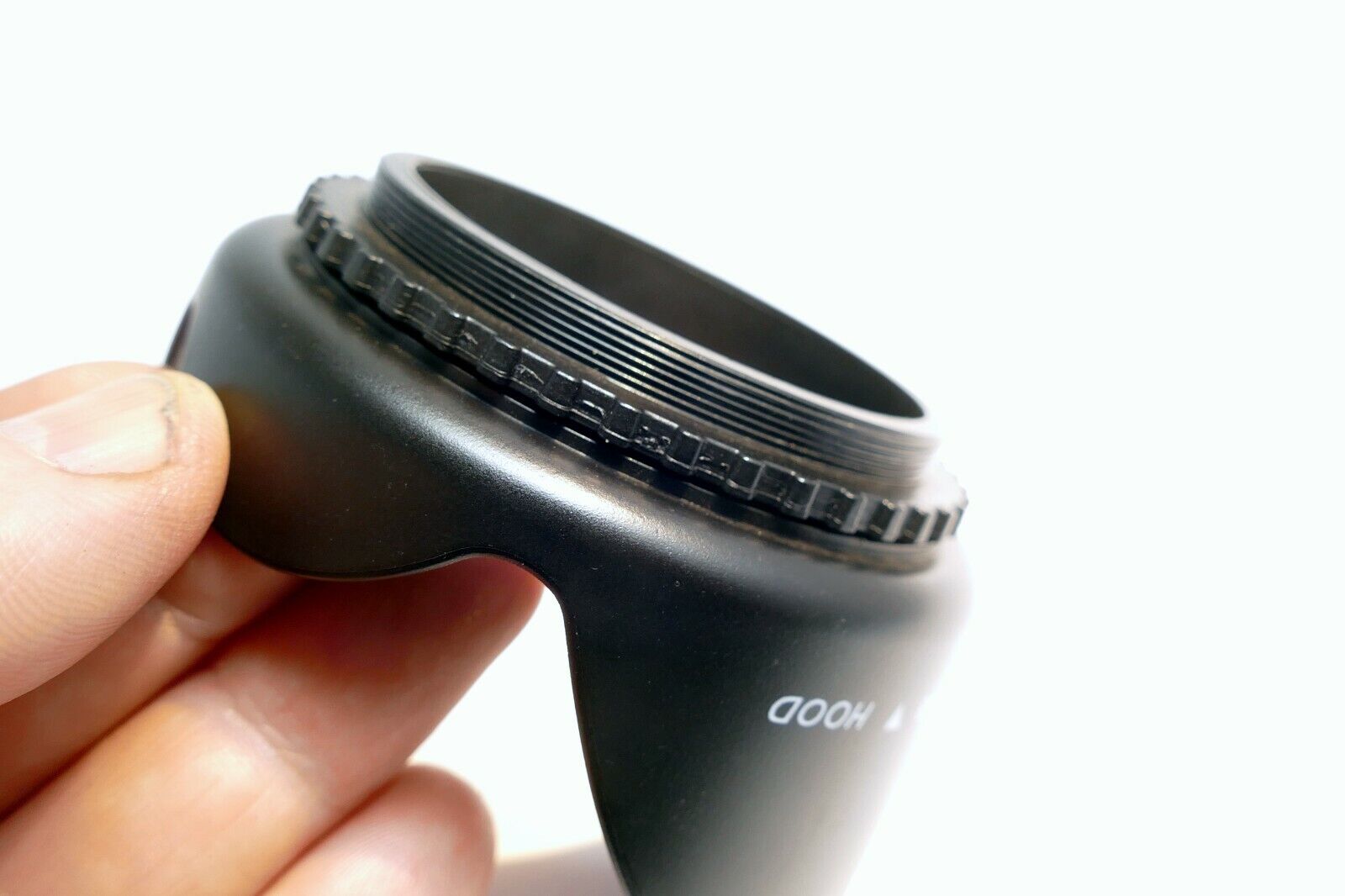 58mm LENS Hood Shade screw in petal plastic single threaded for 18-55mm IS EF-S