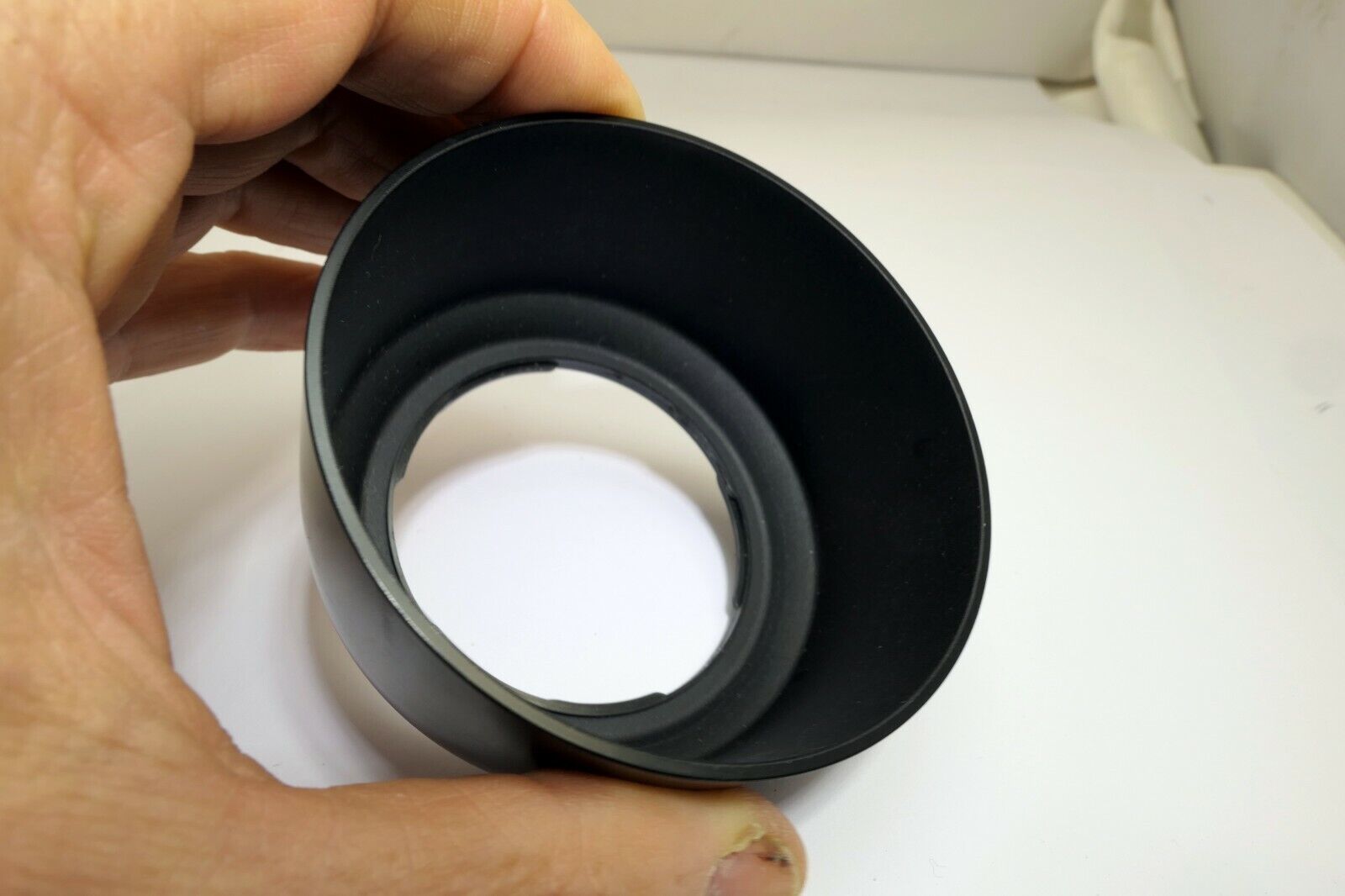 Minolta Maxxum A 70-210mm f4.5-5.6 AF Lens Hood 49mm