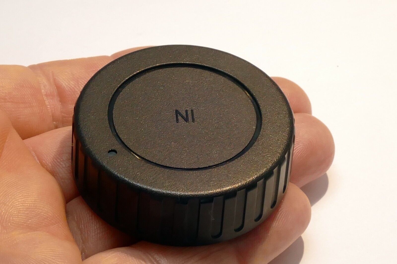 F Rear Lens Cap for 50mm f1.8 lens vintage "Ni"