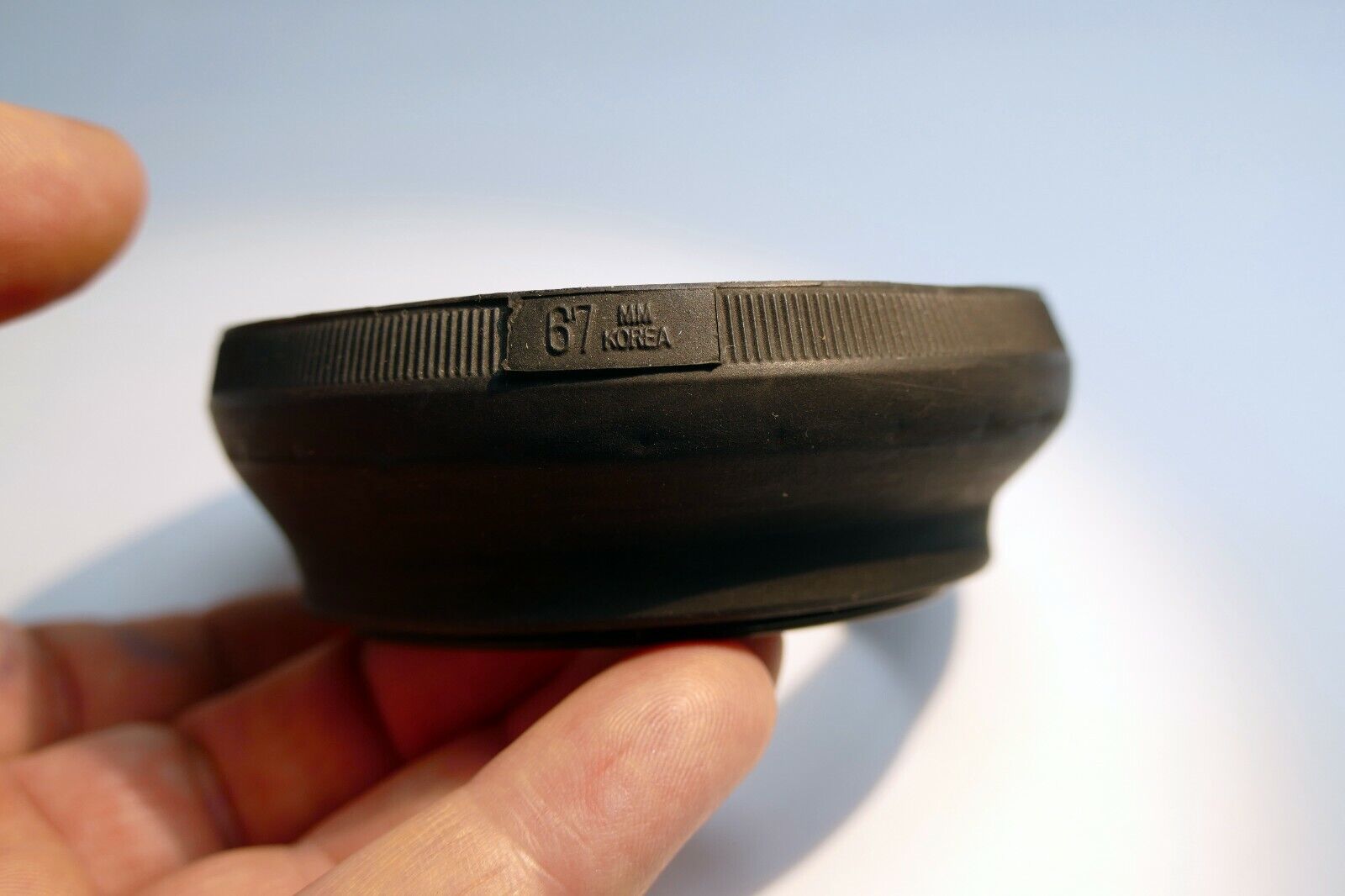 67mm screw in Rubber Lens Hood Telephoto  double threaded for 18-135mm 28-105mm