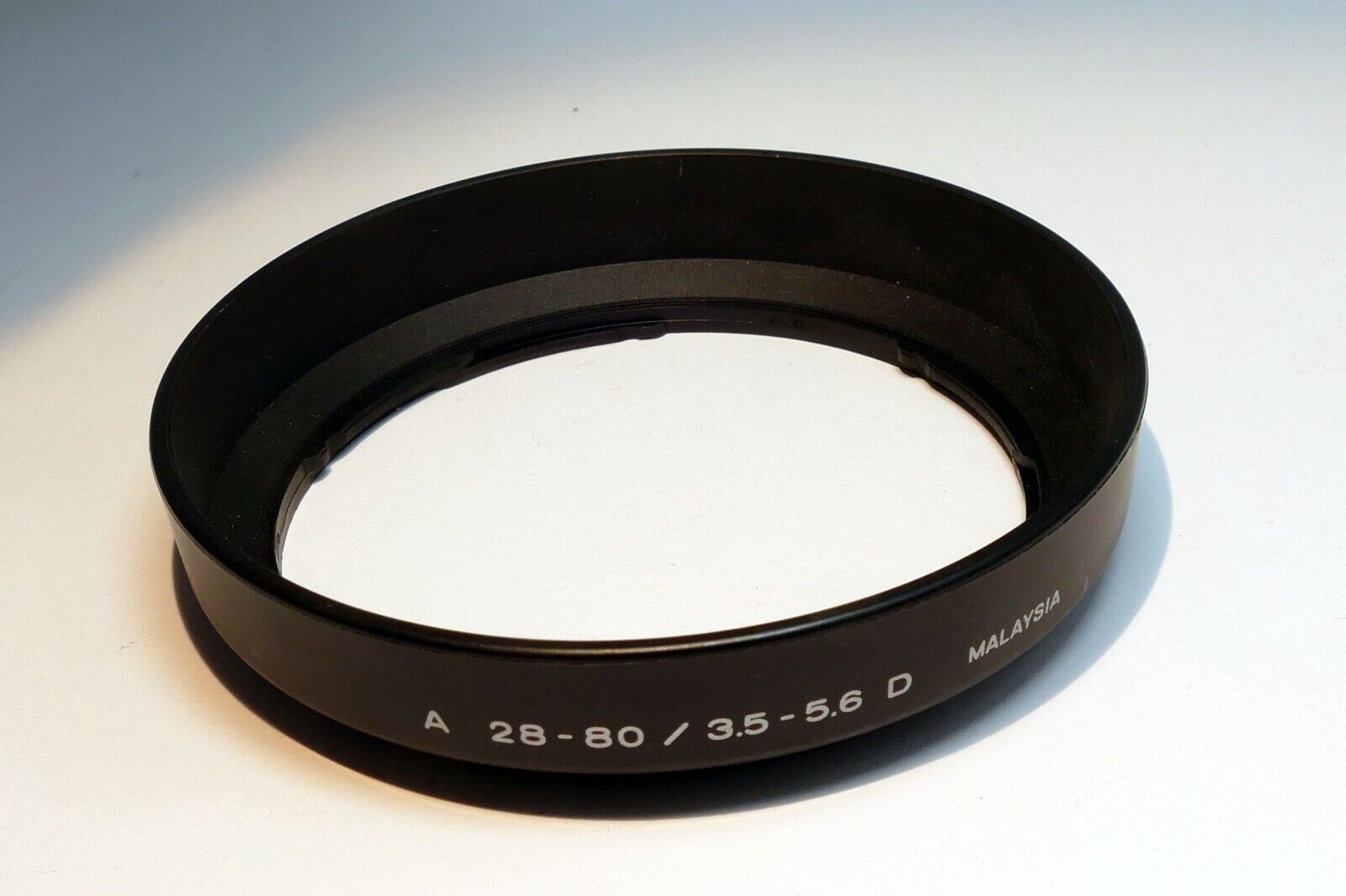 MINOLTA Shade Plastic Lens Hood For A 28-80mm f3.5-5.6 D Maxxum (55mm front rim