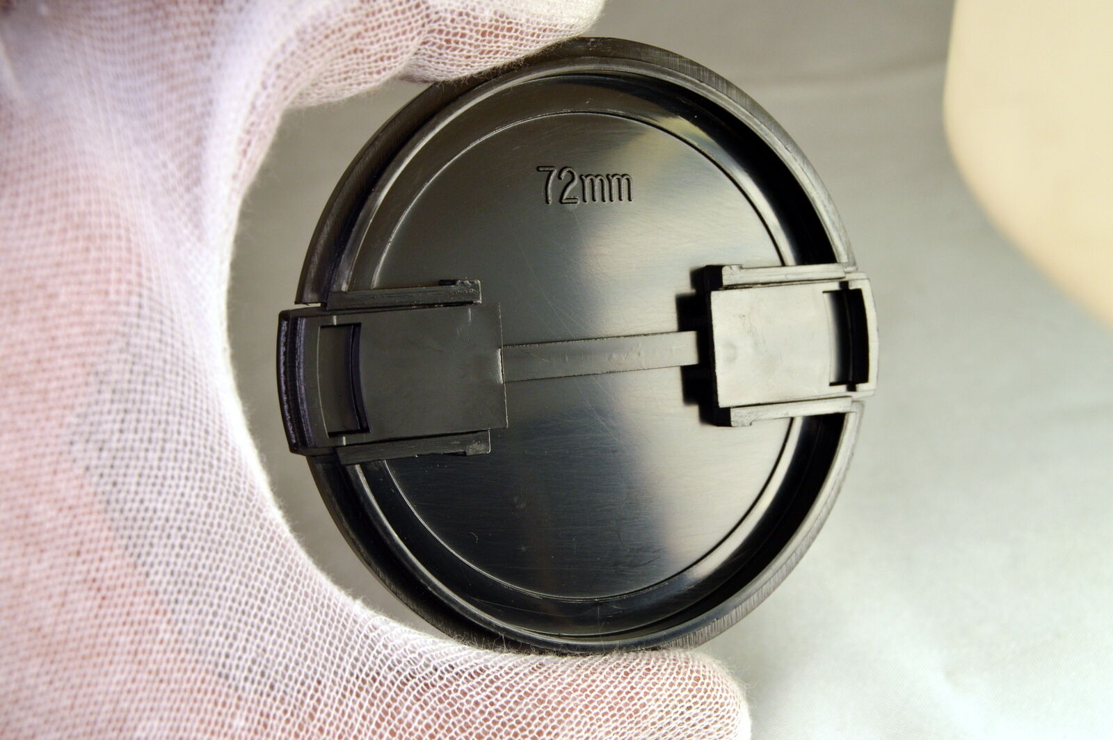 new 72mm Lens Front Cap Black snap on type