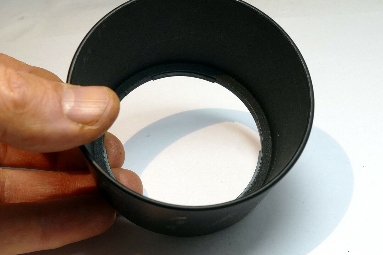 61mm ID Bayonet Lens Hood Shade twist on type telephoto  (for 58mm rim)