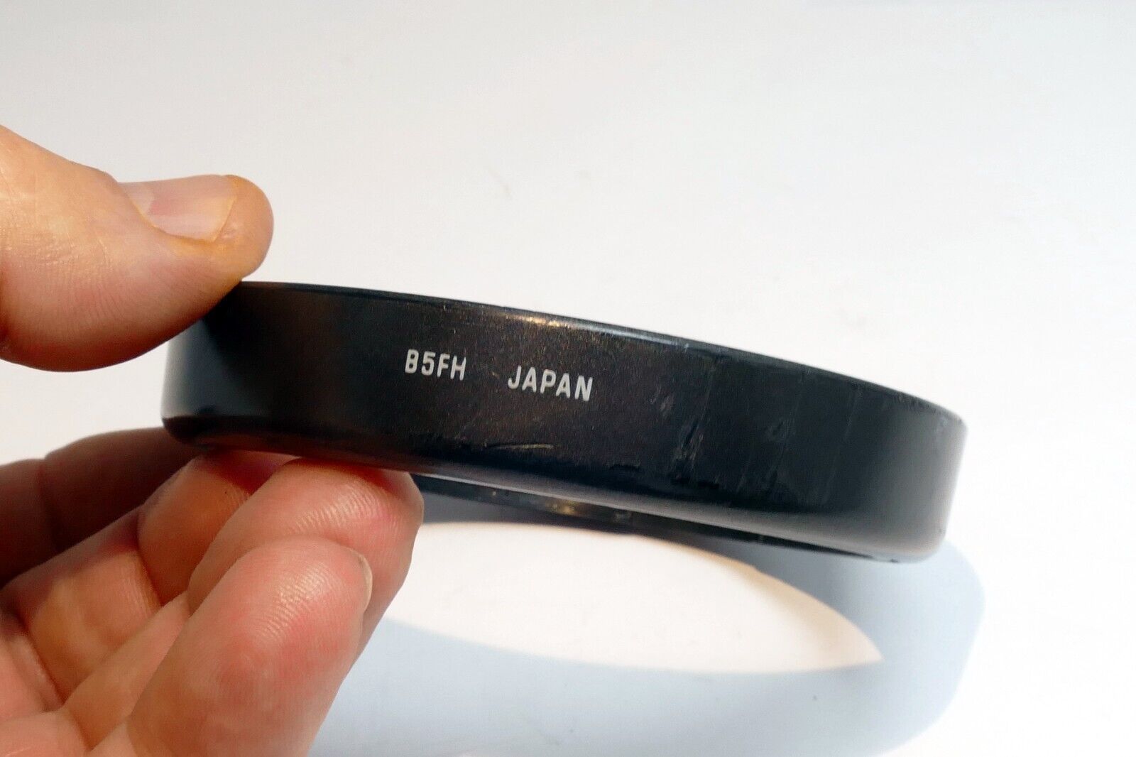 Tamron B5FH hood Shade for AF 28-200mm f3.8-5.6 First version lens 71D 72mm rim