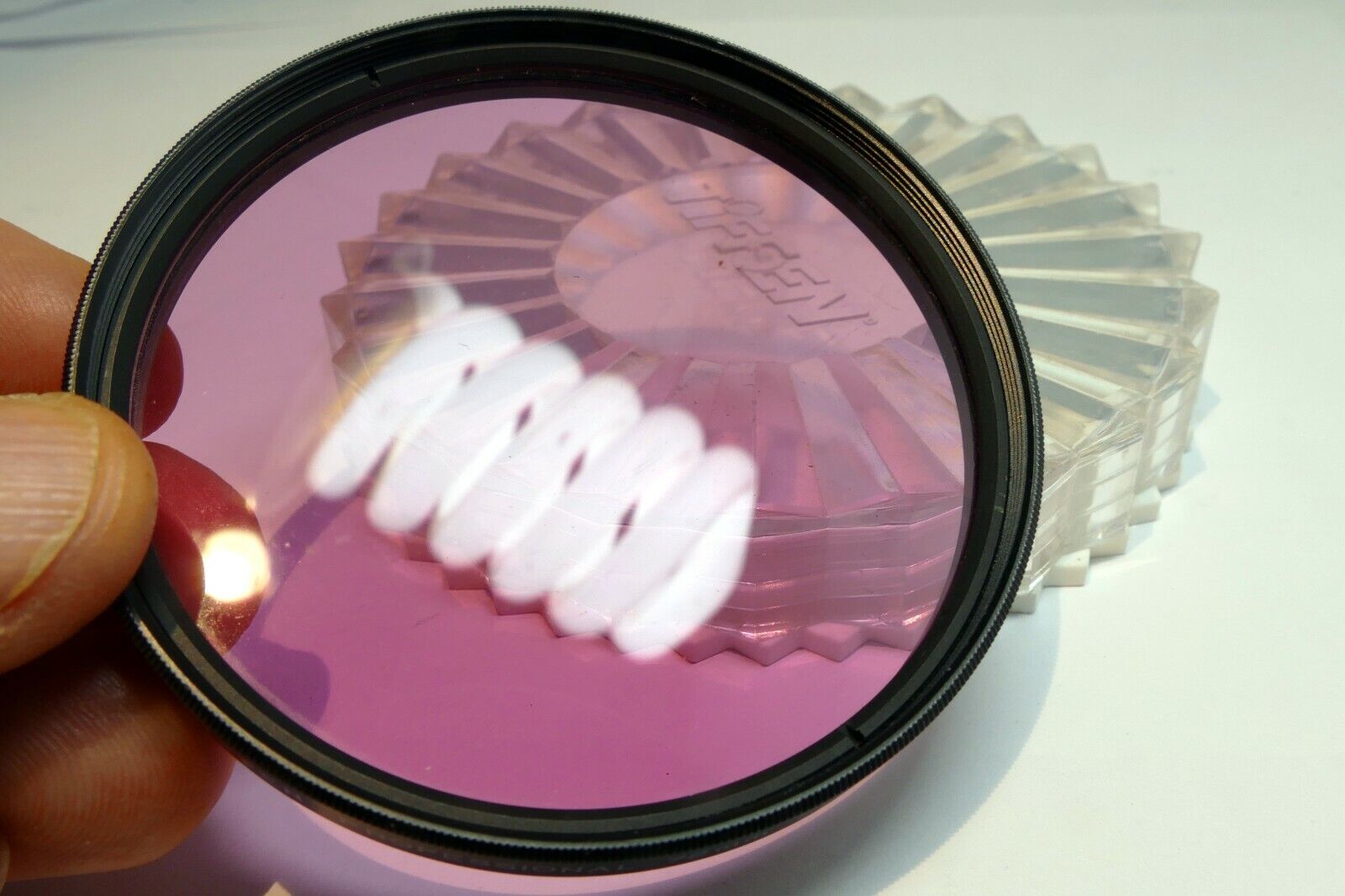 Tiffen Professional 72mm Filter  FL-D Fluorescent to daylight