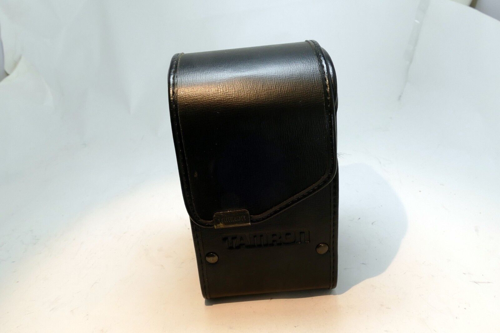 Tamron L-10 Leather Hard Case for 28-80mm lens