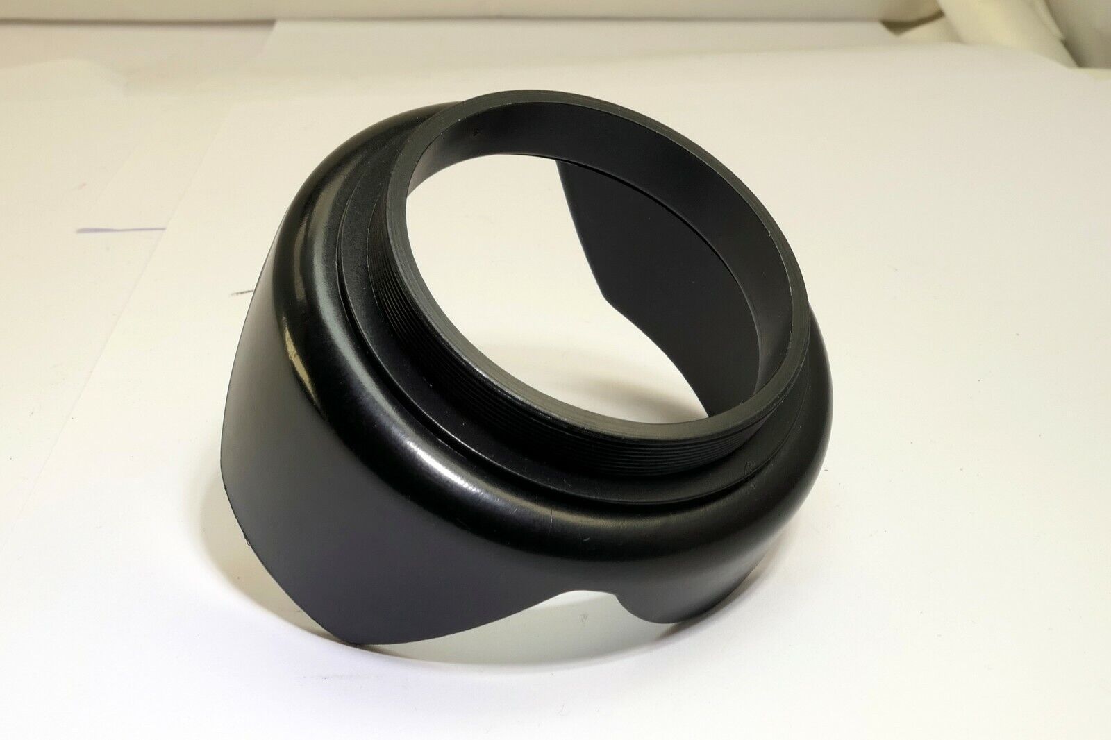 52mm threaded Petal tulip Lens Hood  Missing retaining ring - works