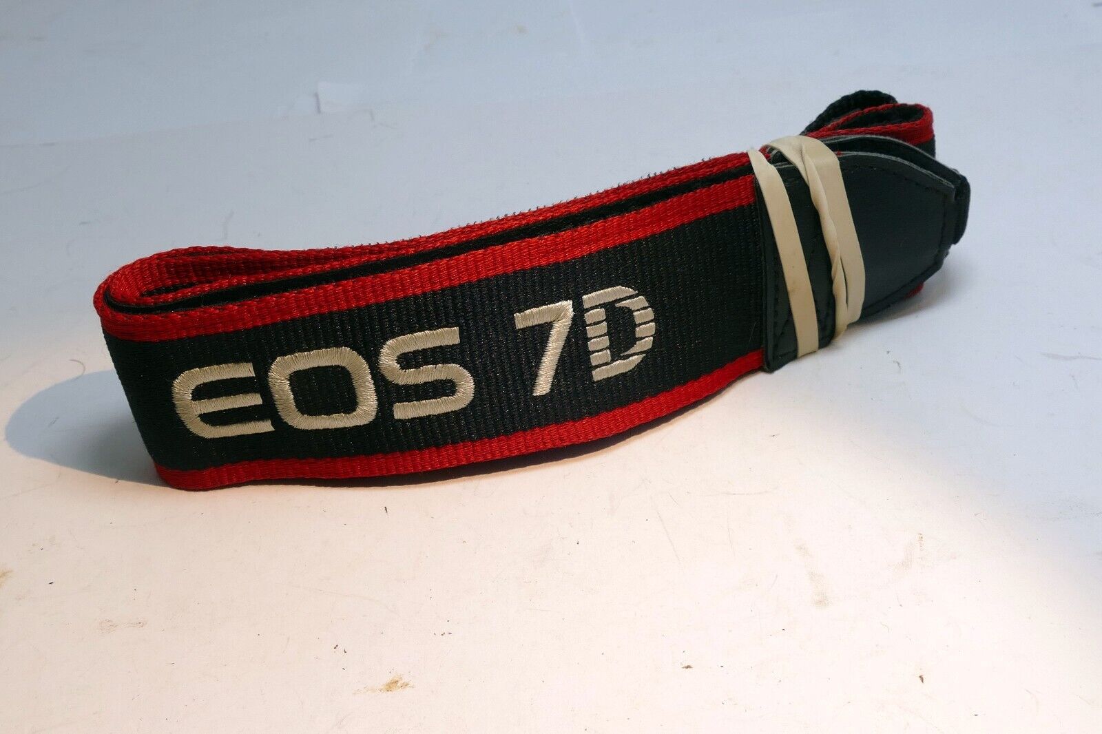 Canon EOS 7D SLR Digital Camera Neck Shoulder Strap -  Genuine OEM