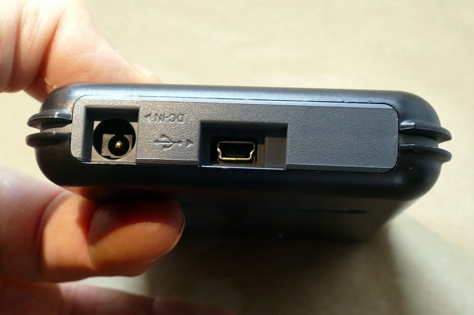 HD-PF250U2/BK-US BUFFALO 250GB MINISTATION EXTERNAL HARD - missing Power adapter