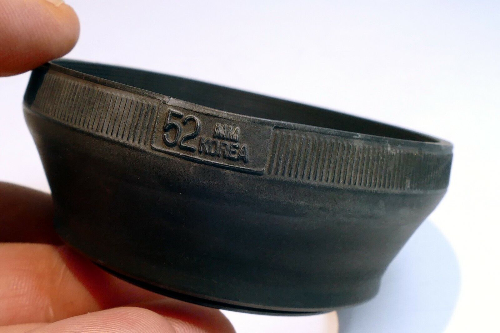 52mm Rubber Hood shade double  threaded